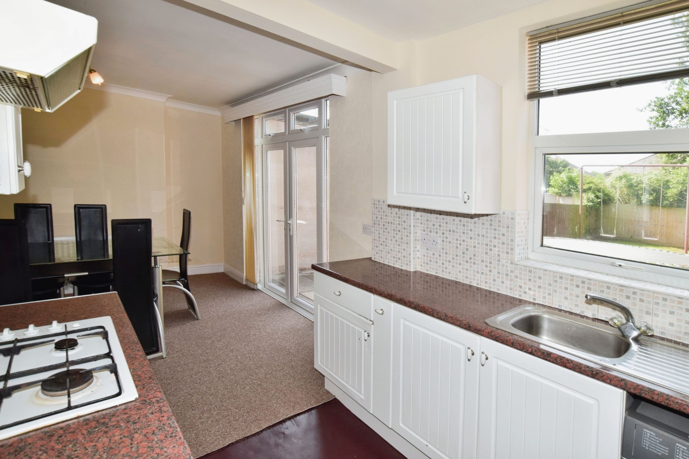 3 bed semi-detached house to rent in Evesham Road, Leicester  - Property Image 3