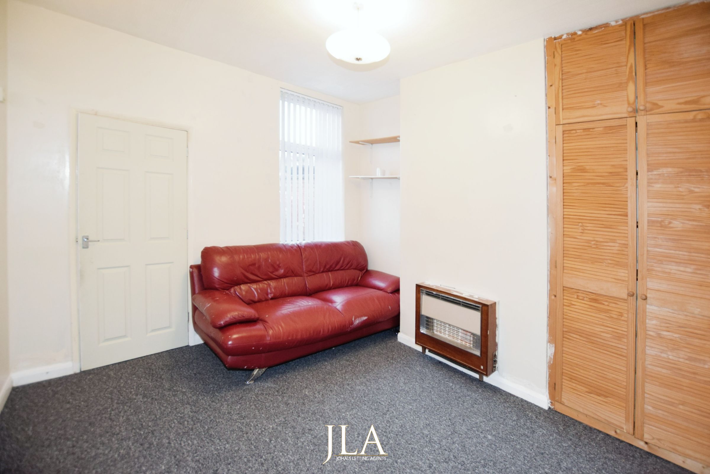 3 bed terraced house to rent in Jarrom Street, Leicester 2