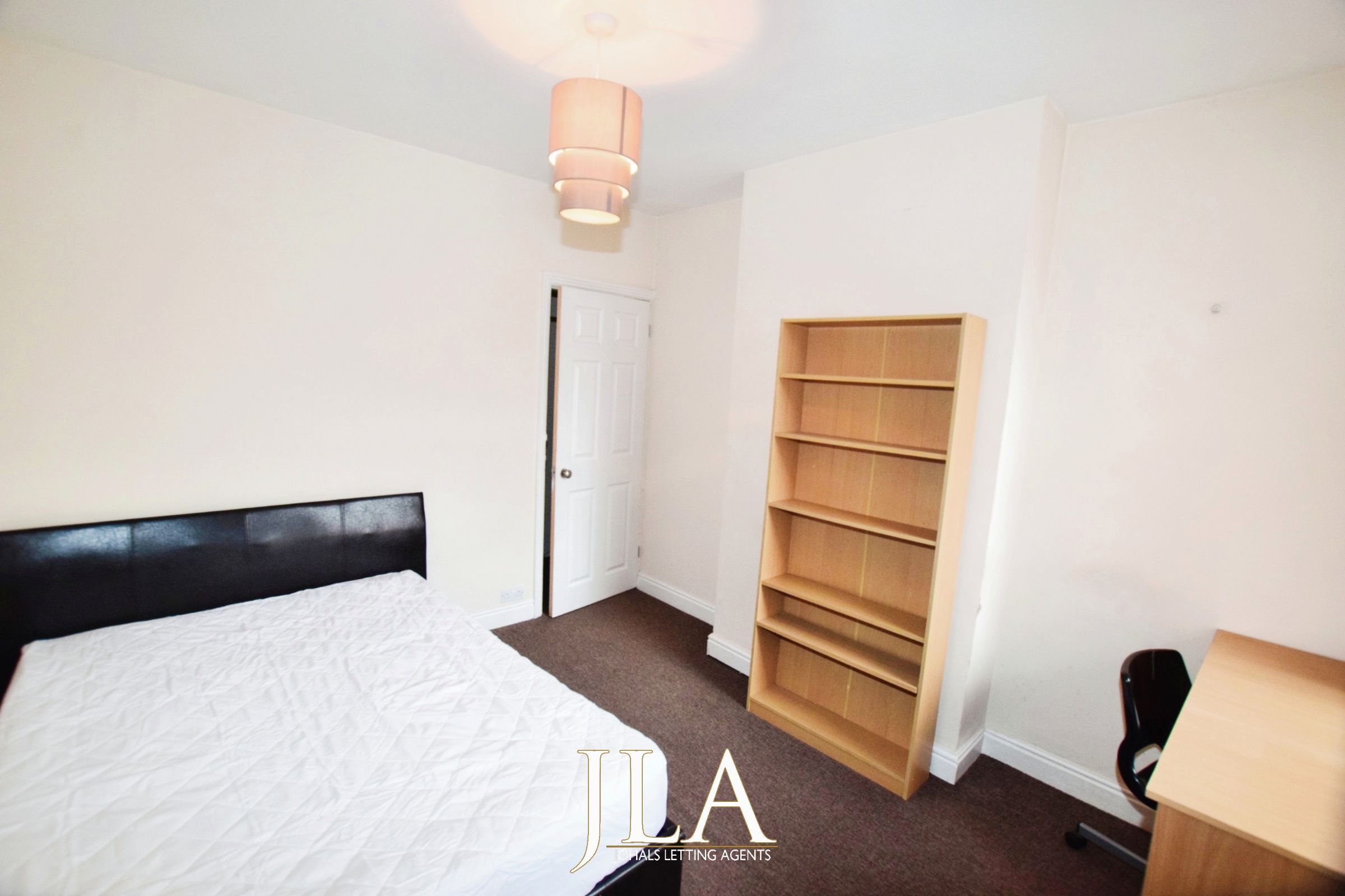 4 bed terraced house to rent in Barclay Street, Leicester  - Property Image 4