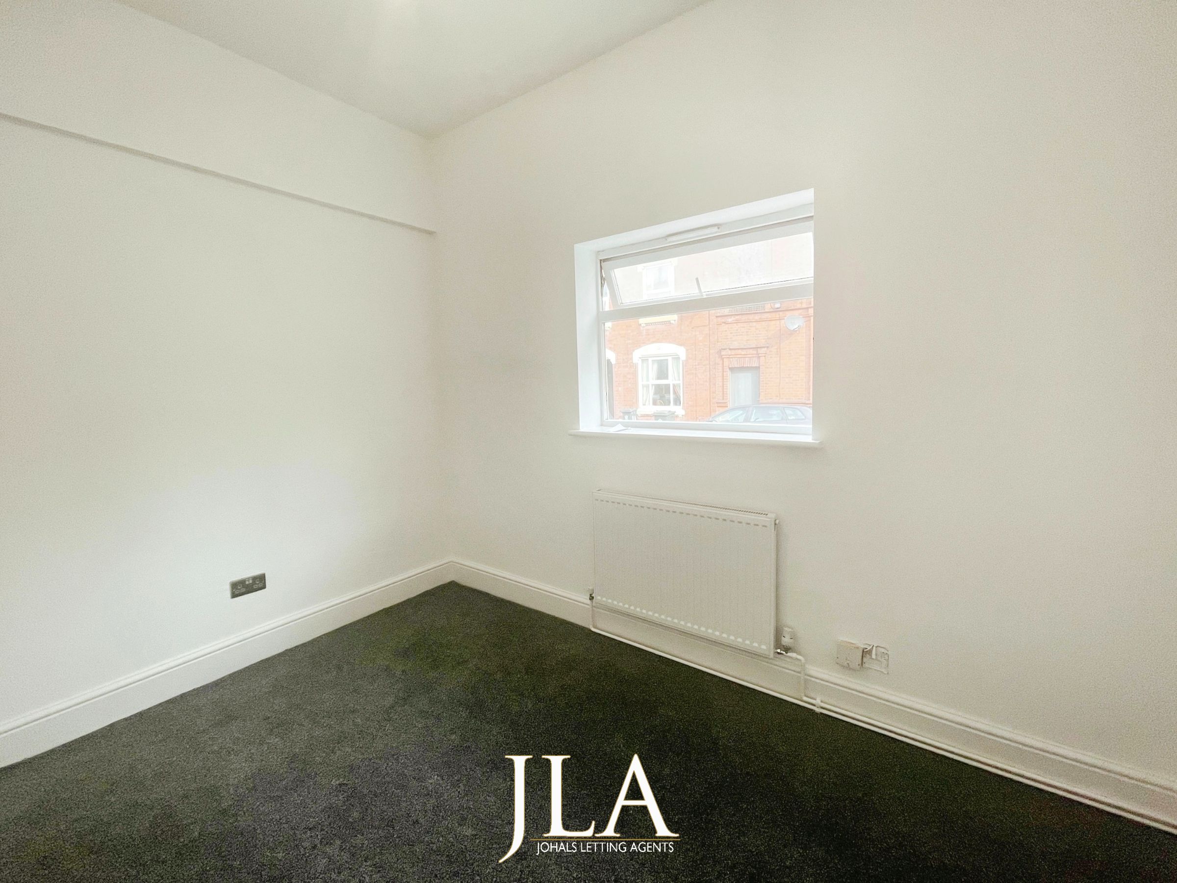 2 bed flat to rent in Filbert Street East, Leicester 7