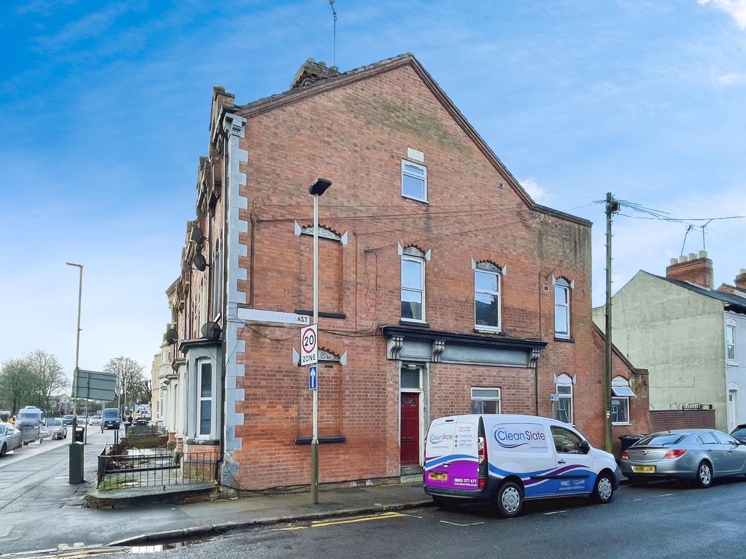 1 bed studio flat to rent in Filbert Street East, Leicester  - Property Image 1
