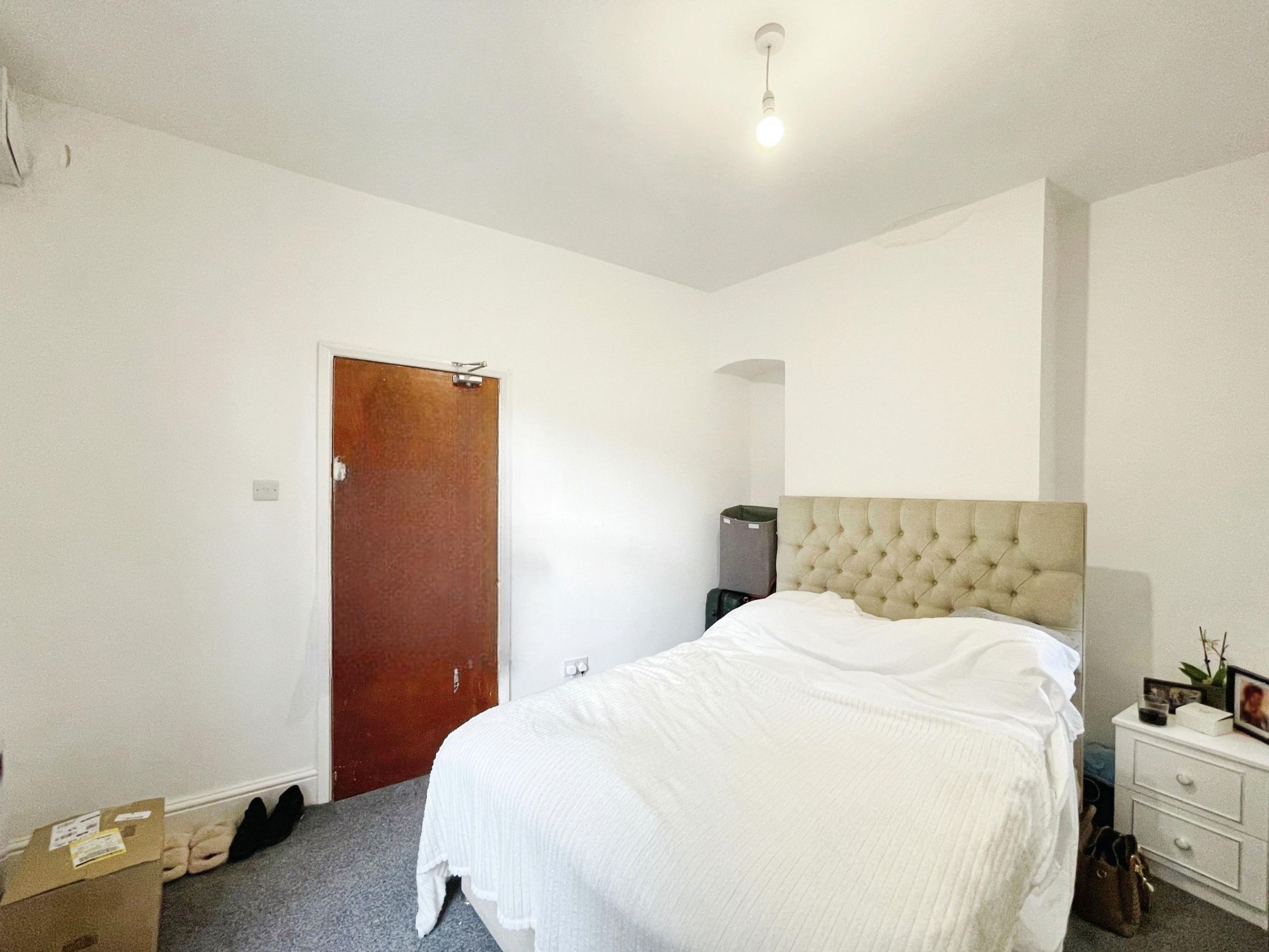 1 bed studio flat to rent in Filbert Street East, Leicester 2