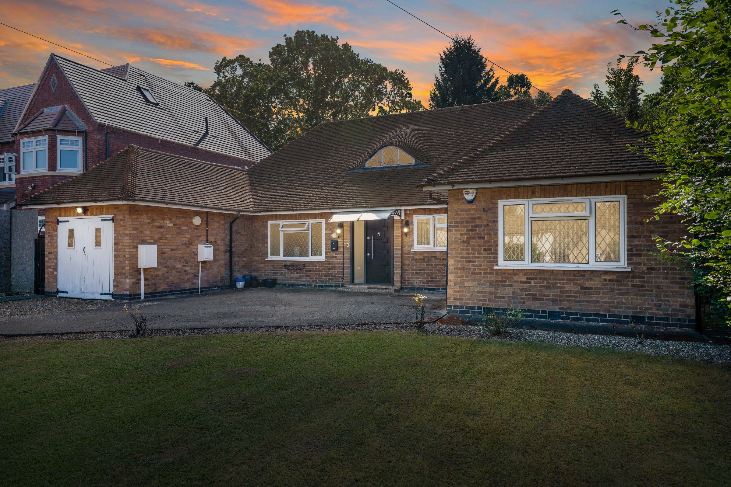 4 bed bungalow to rent in The Broadway, Leicester, LE2 