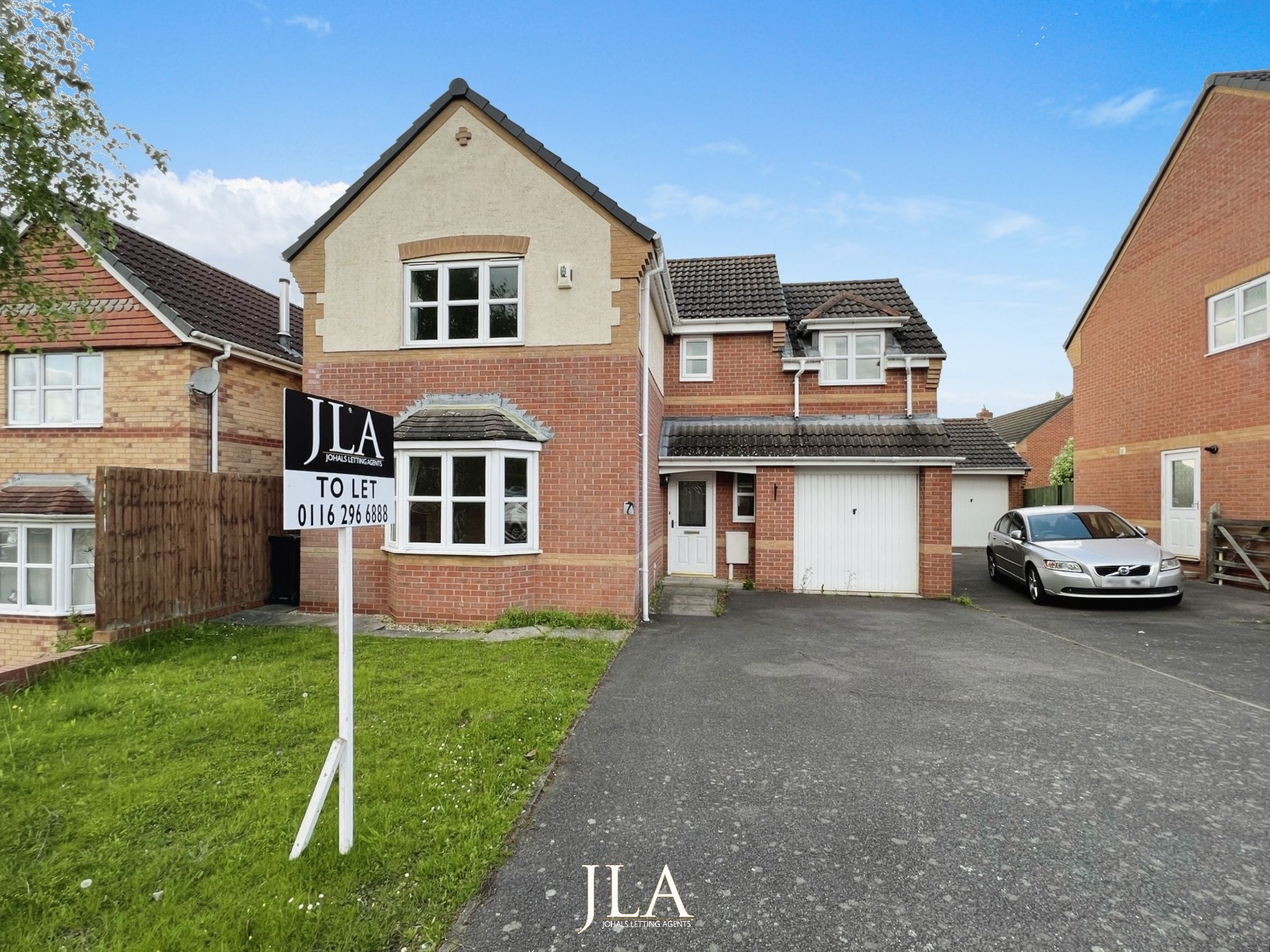 4 bed detached house to rent in Celandine Close, Leicester 0