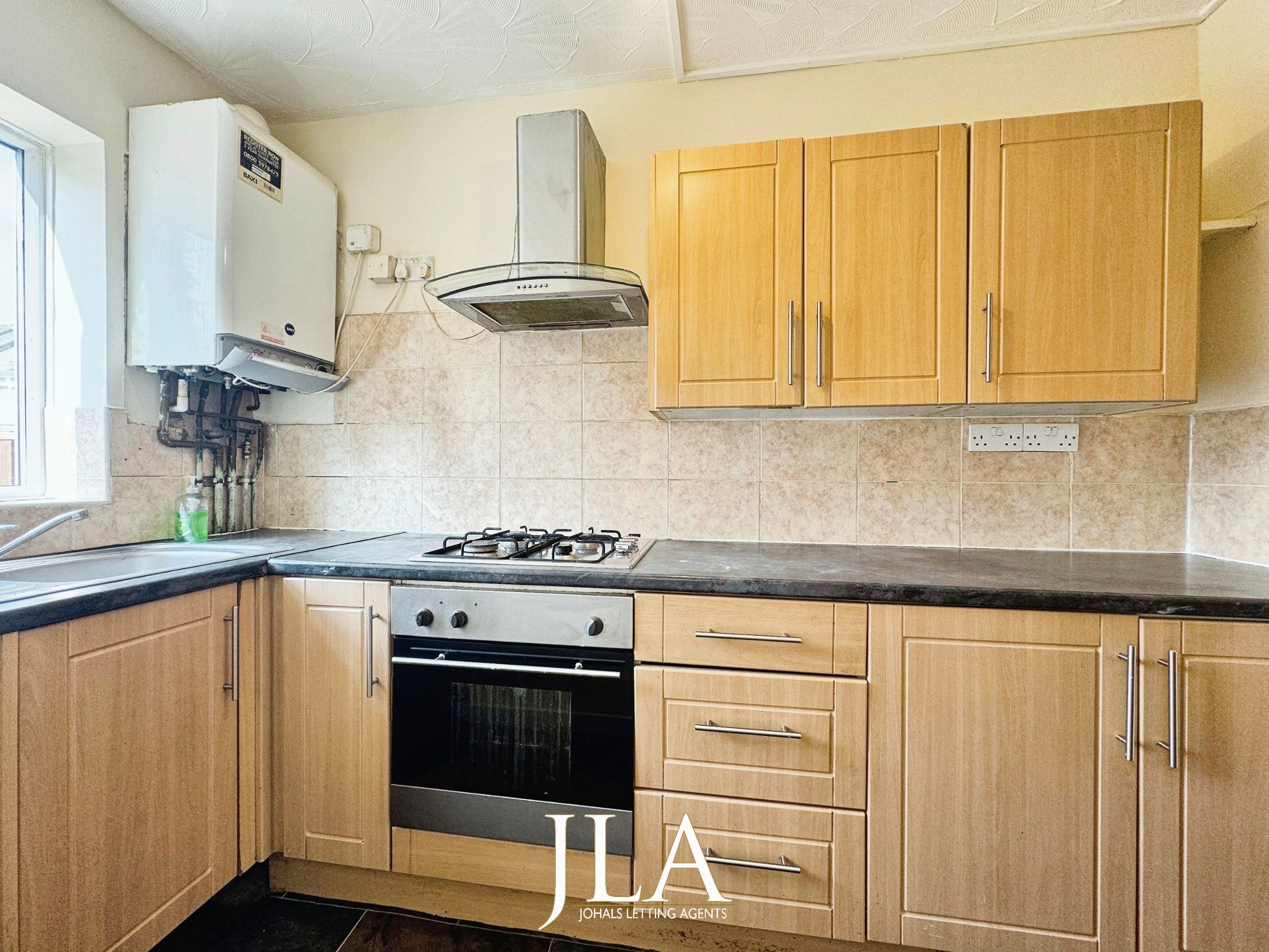 3 bed terraced house to rent in Broad Avenue, Leicester  - Property Image 6