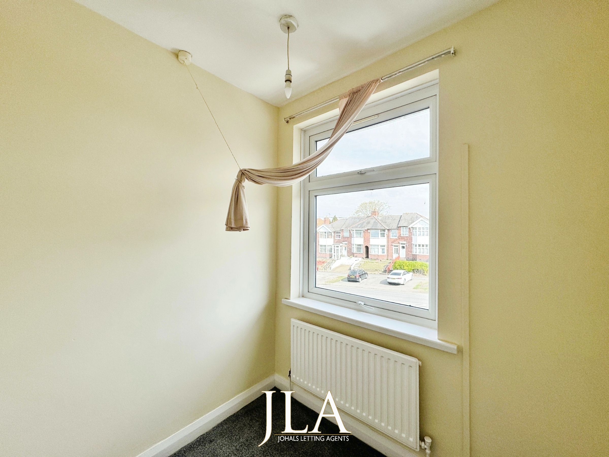 3 bed terraced house to rent in Broad Avenue, Leicester 11