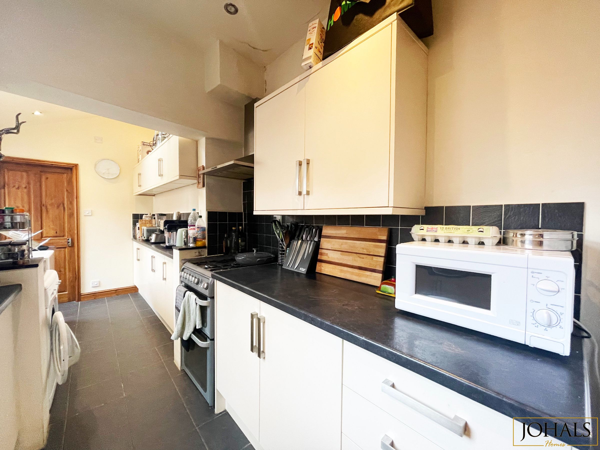 2 bed terraced house to rent in Clarendon Park Road, Leicester 5