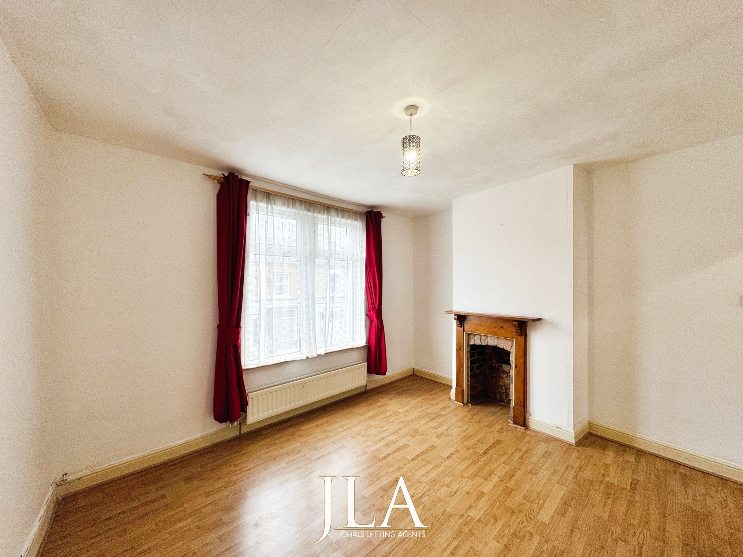 2 bed terraced house to rent in Clarendon Park Road, Leicester  - Property Image 5