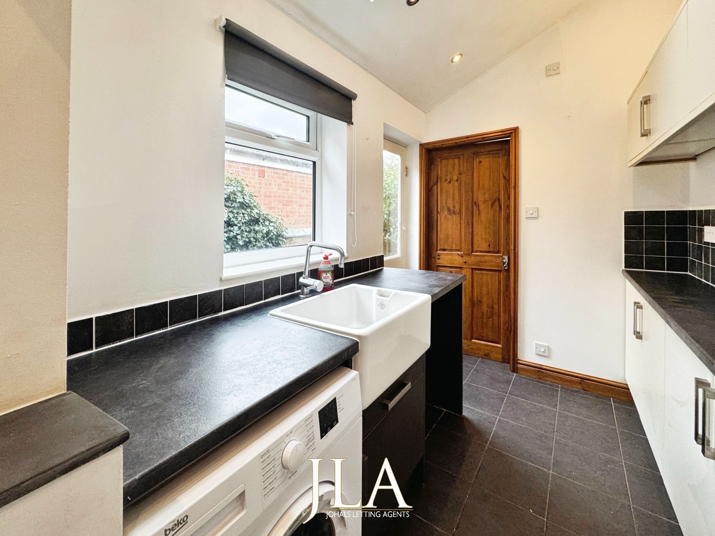 2 bed terraced house to rent in Clarendon Park Road, Leicester  - Property Image 8