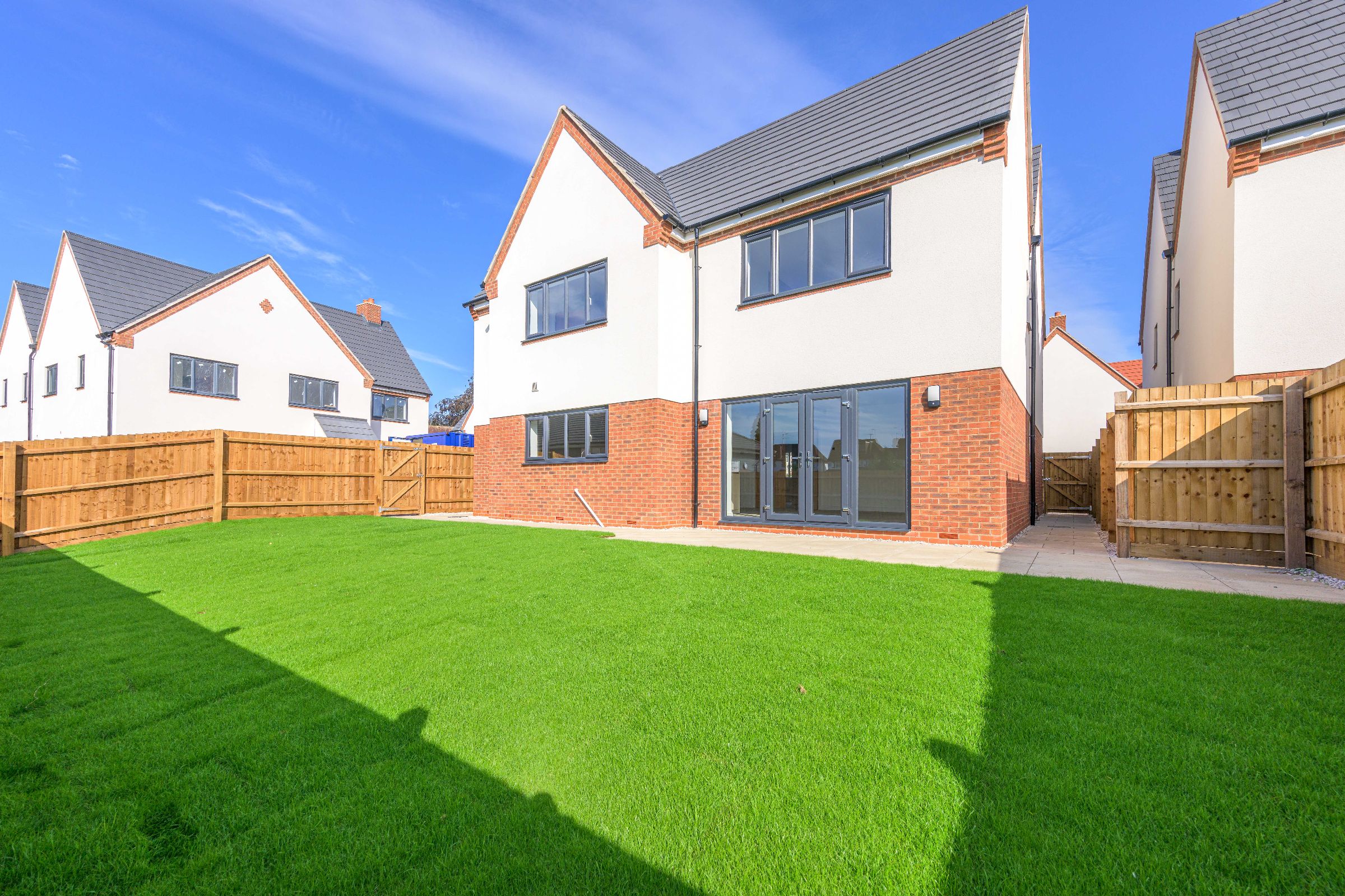 5 bed detached house to rent in Green View, Leicester  - Property Image 7