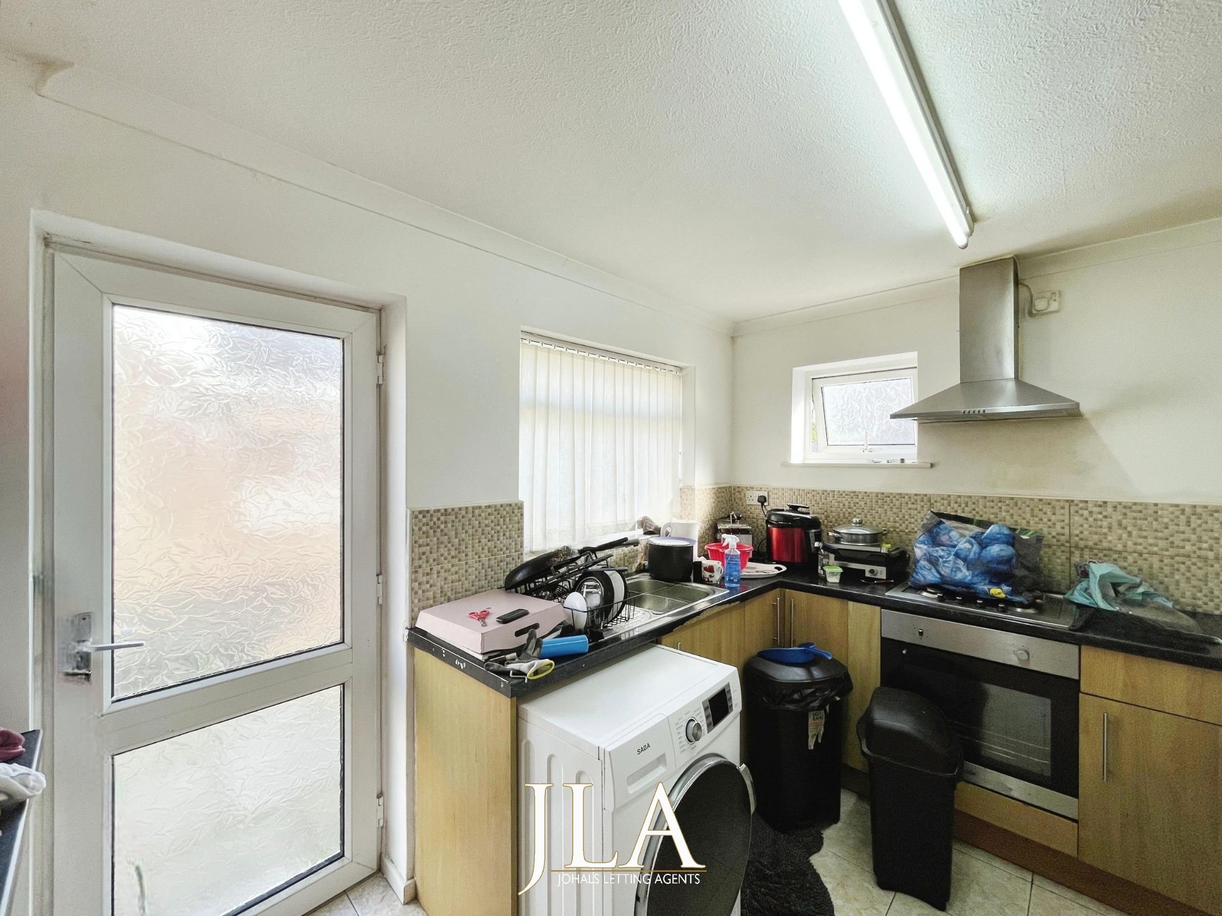 4 bed bungalow to rent in Frome Avenue, Leicester  - Property Image 4