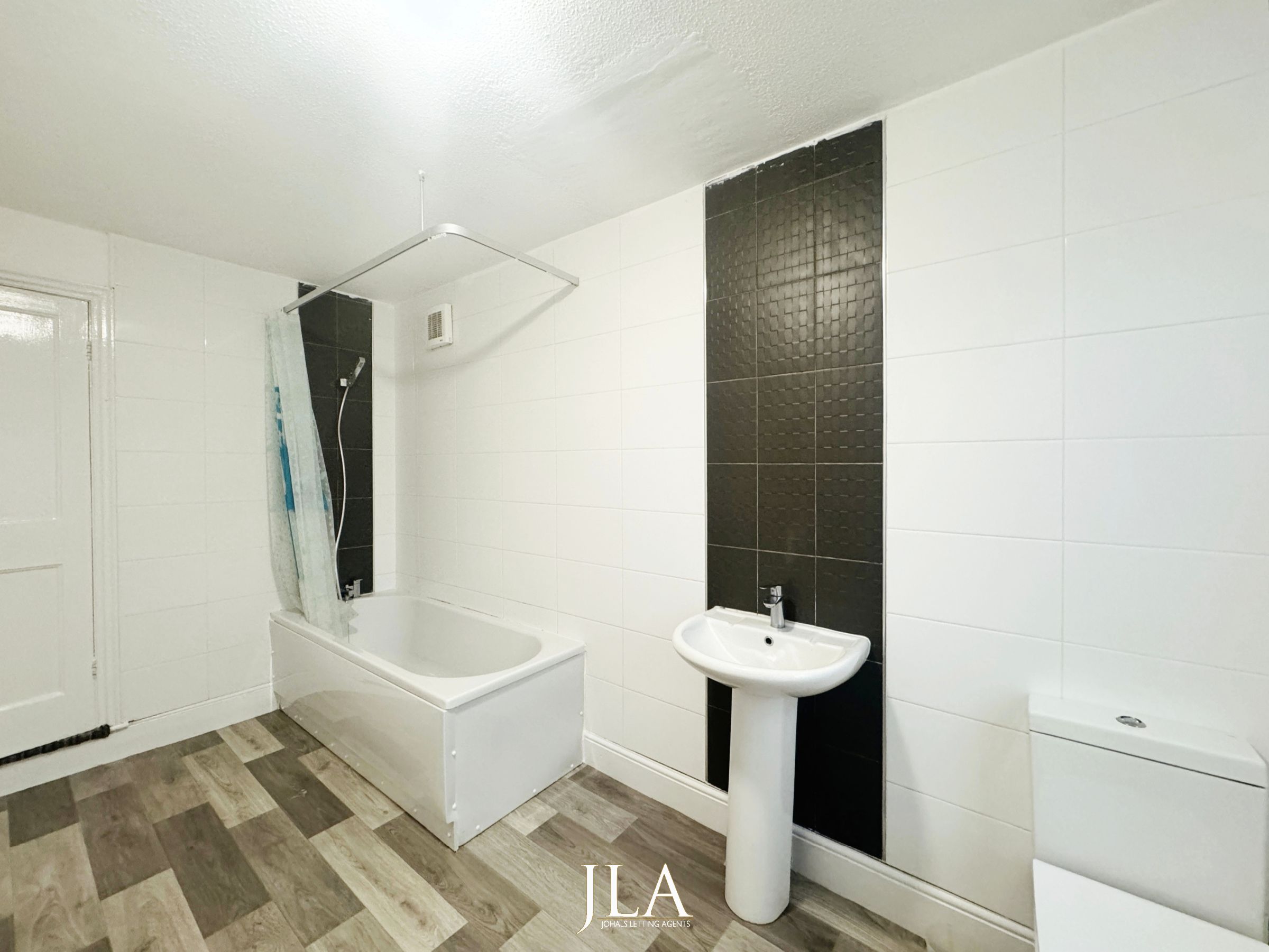 2 bed terraced house to rent in Kingston Road, Leicester  - Property Image 11