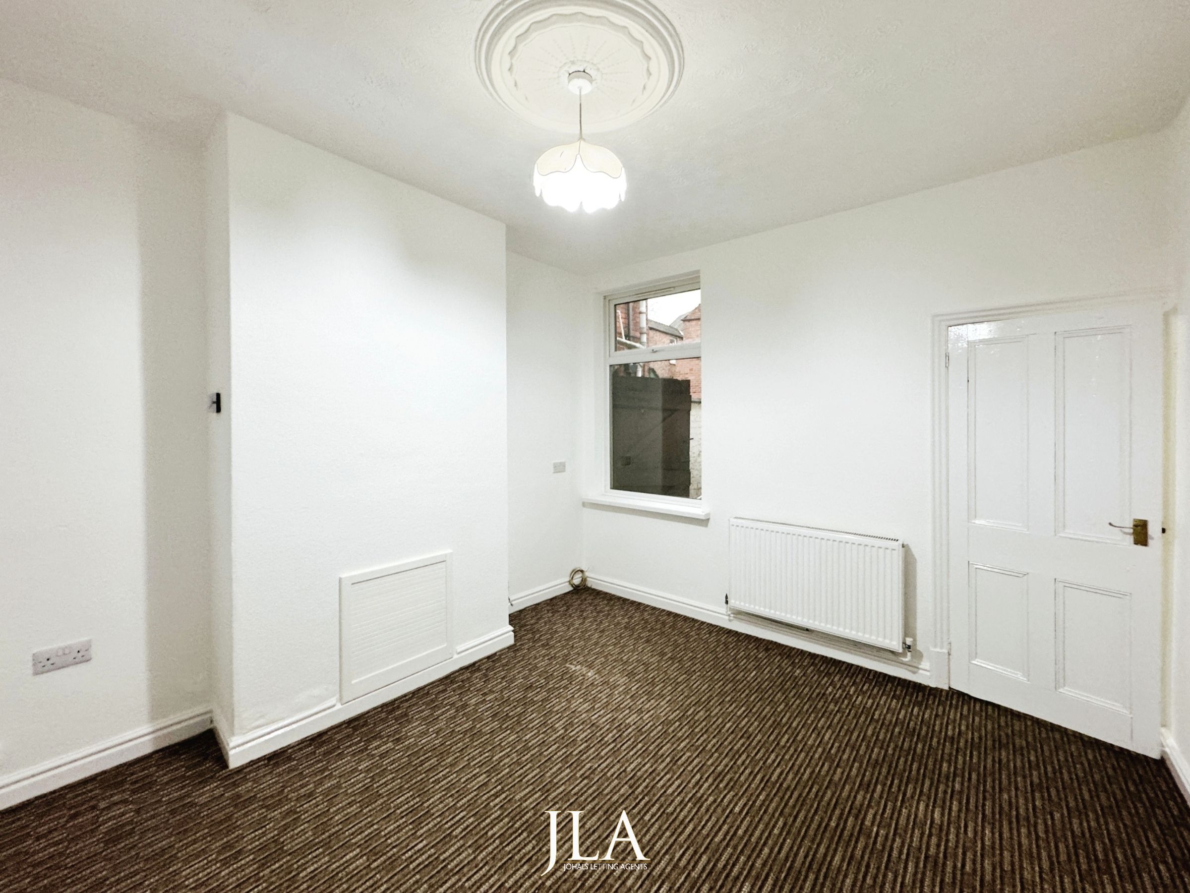 2 bed terraced house to rent in Kingston Road, Leicester  - Property Image 2
