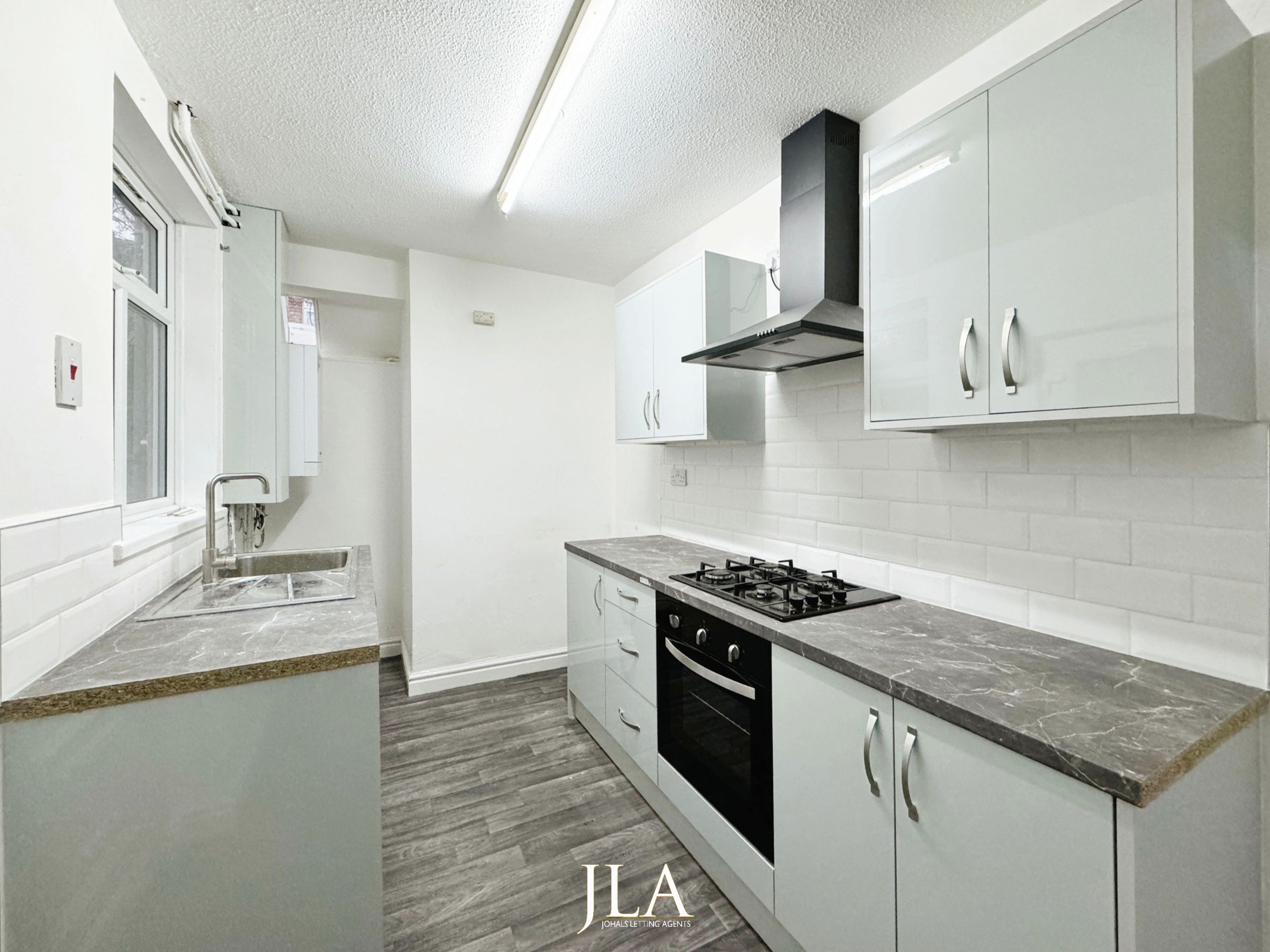 2 bed terraced house to rent in Kingston Road, Leicester  - Property Image 3