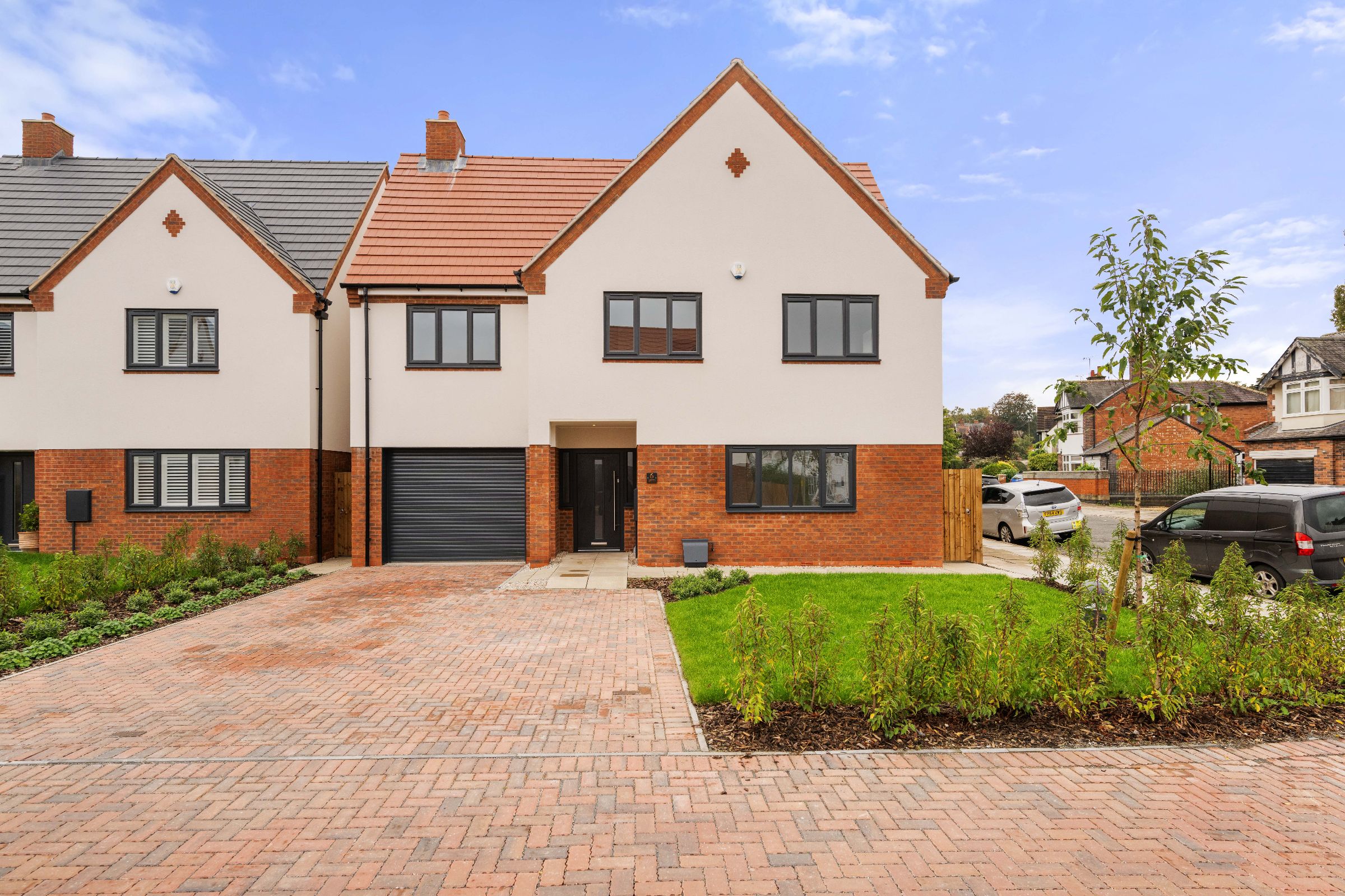 5 bed detached house to rent in Green View, Leicester, LE2 