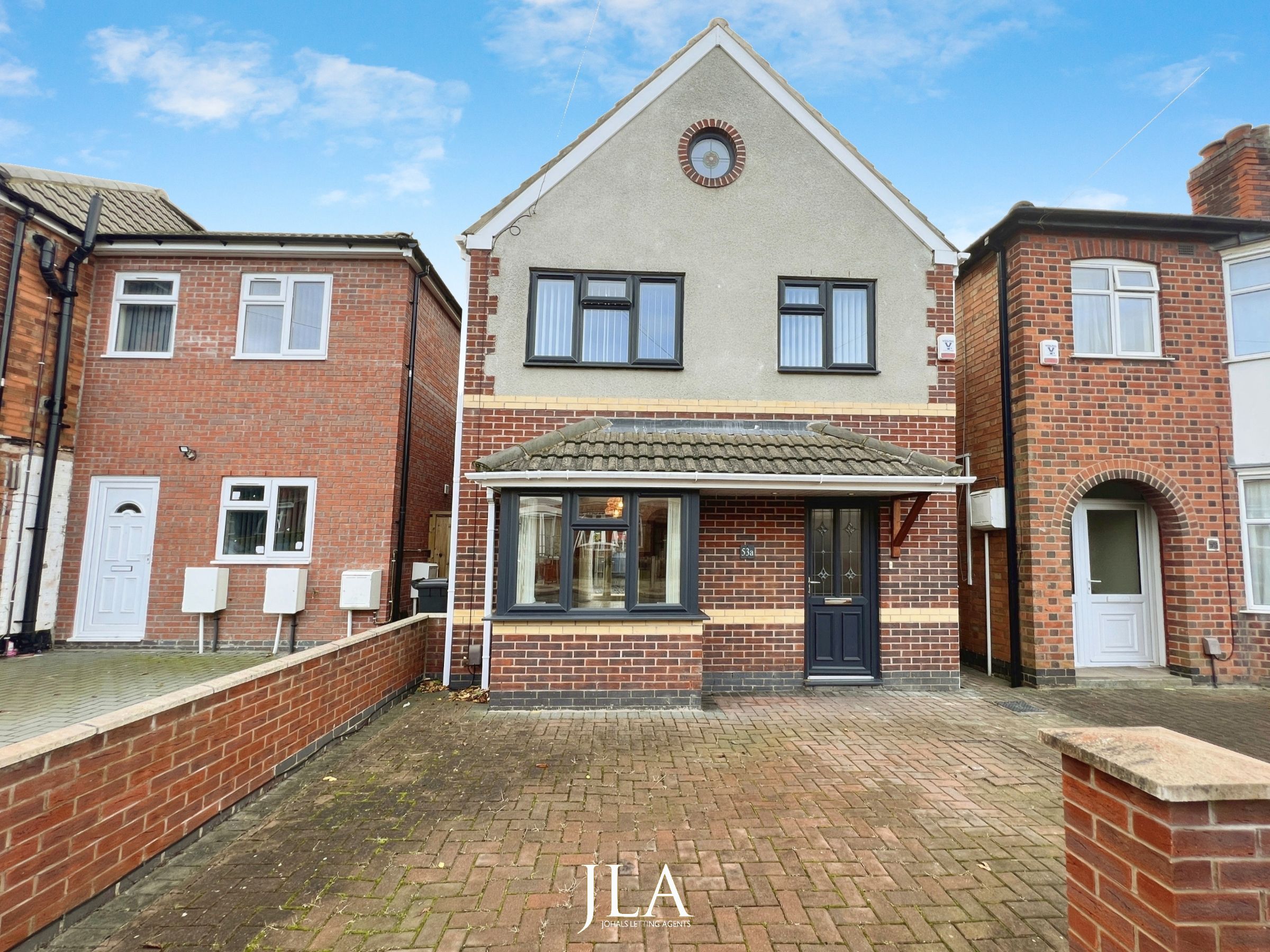2 bed detached house to rent, Leicester  - Property Image 1