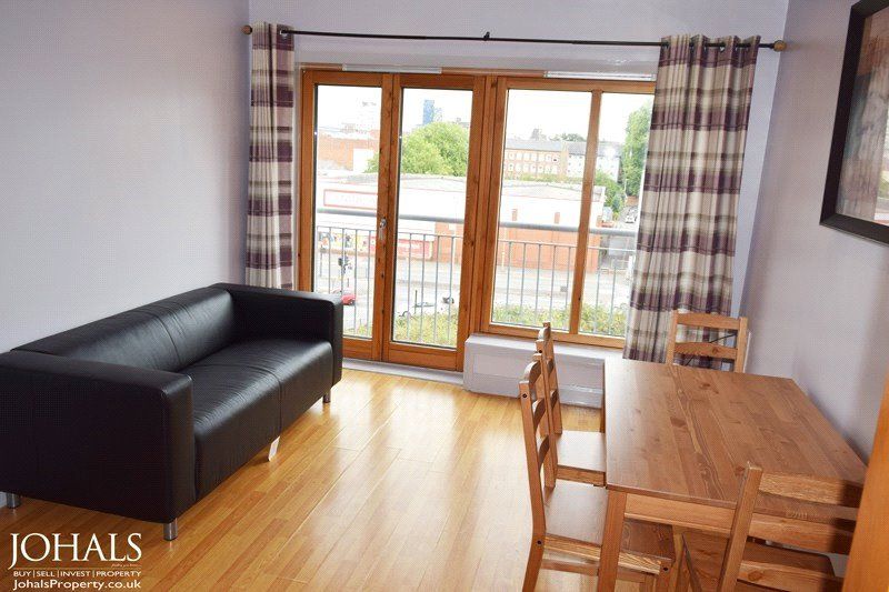 2 bed flat to rent in Junior Street, Leicester 4