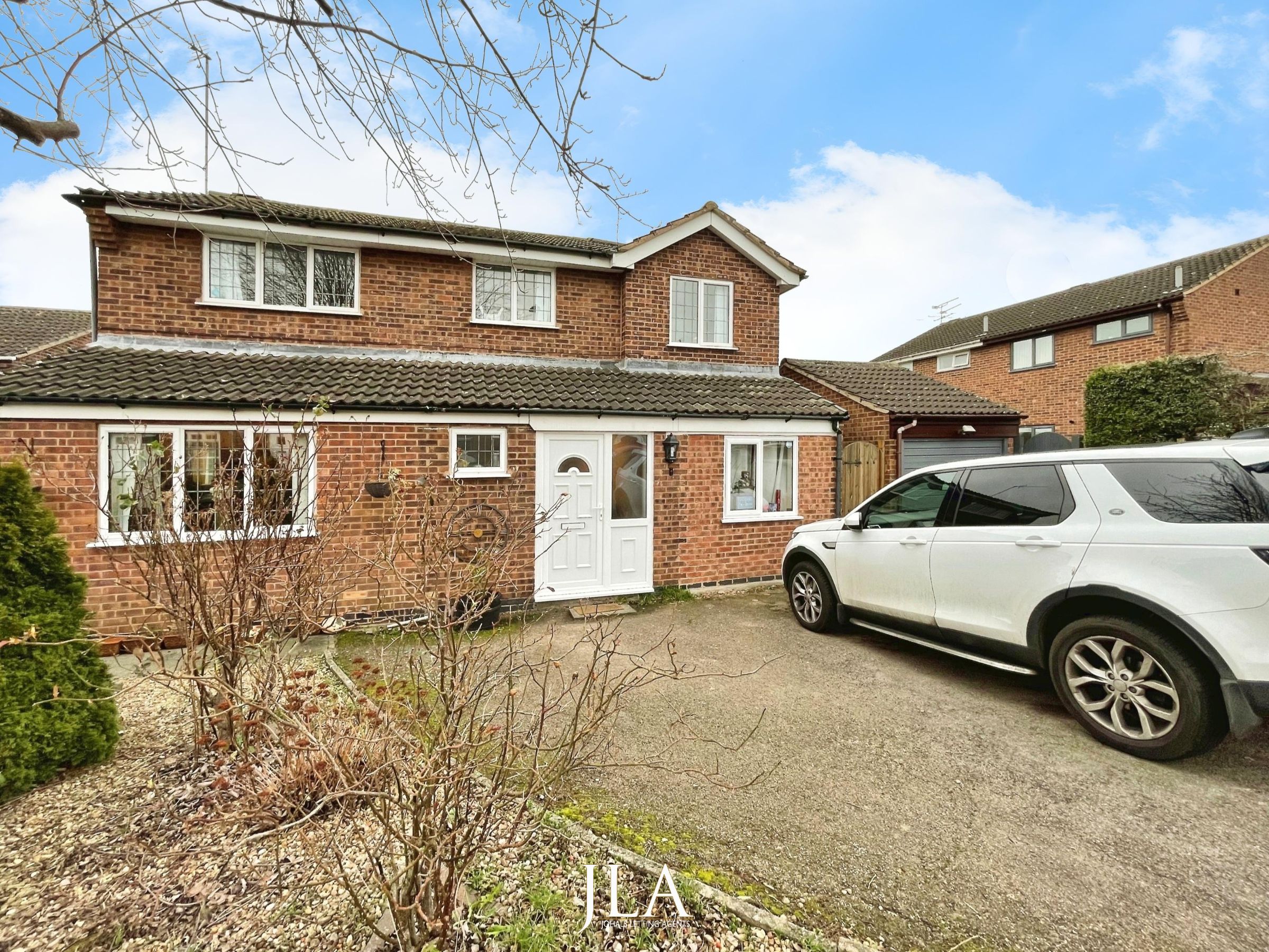 4 bed detached house to rent in Ludlow Close, Leicester 0