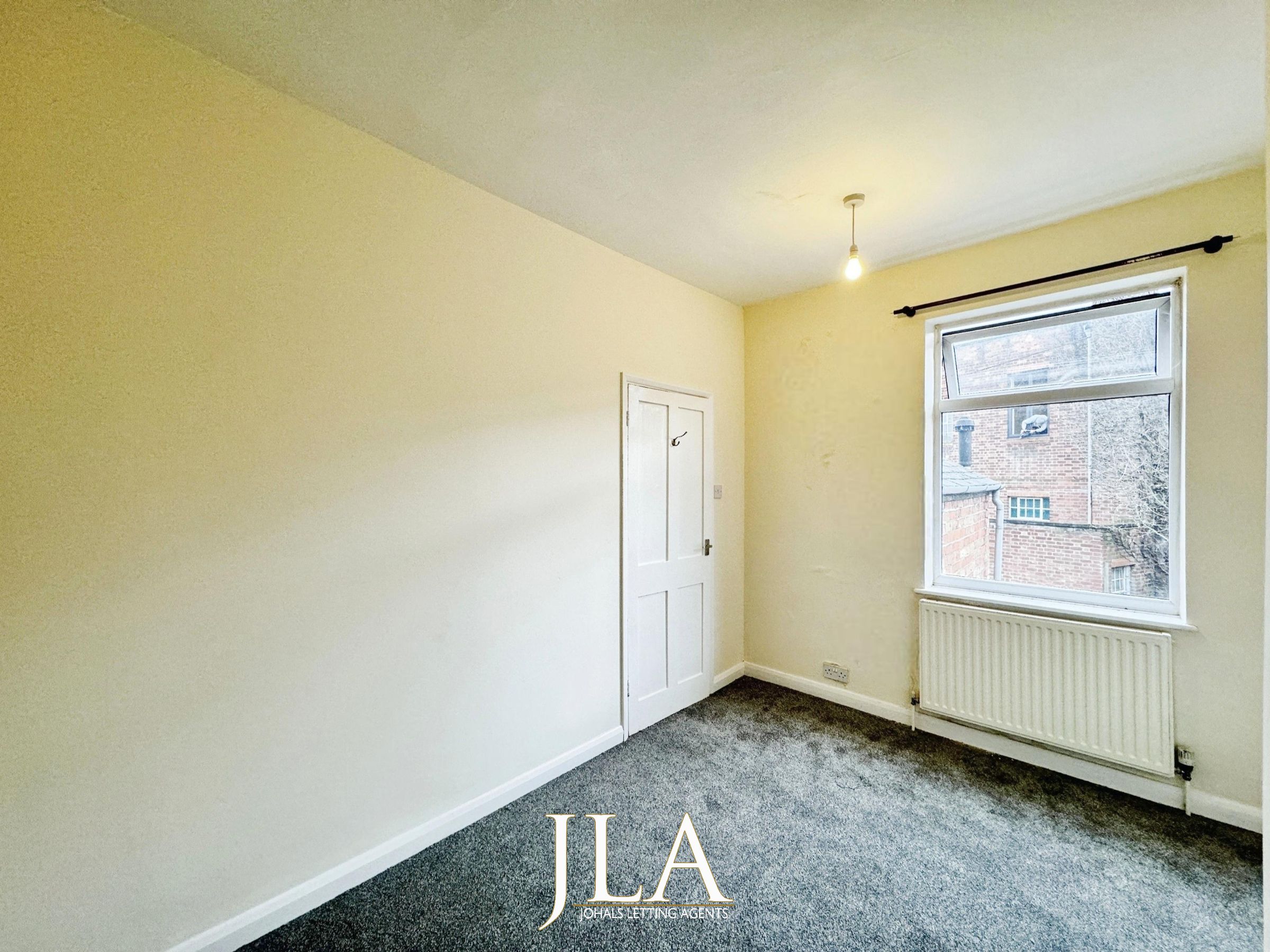 3 bed terraced house to rent in St. Peters Street, Leicester 8