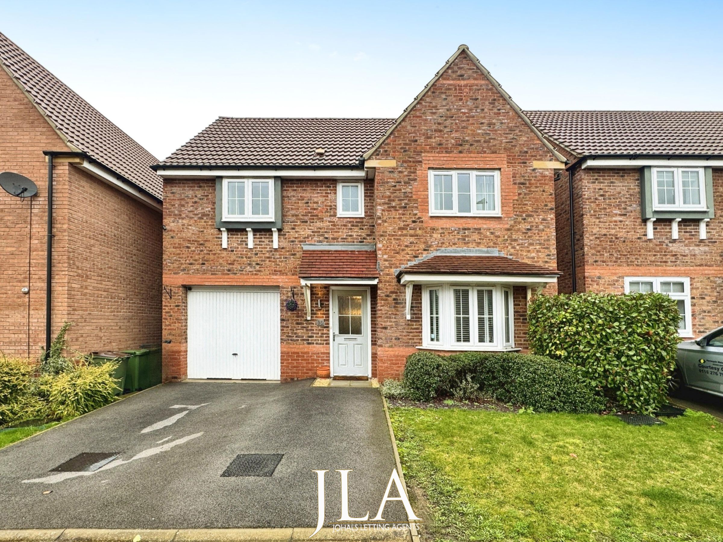 4 bed detached house to rent in Windlass Drive, Wigston - Property Image 1
