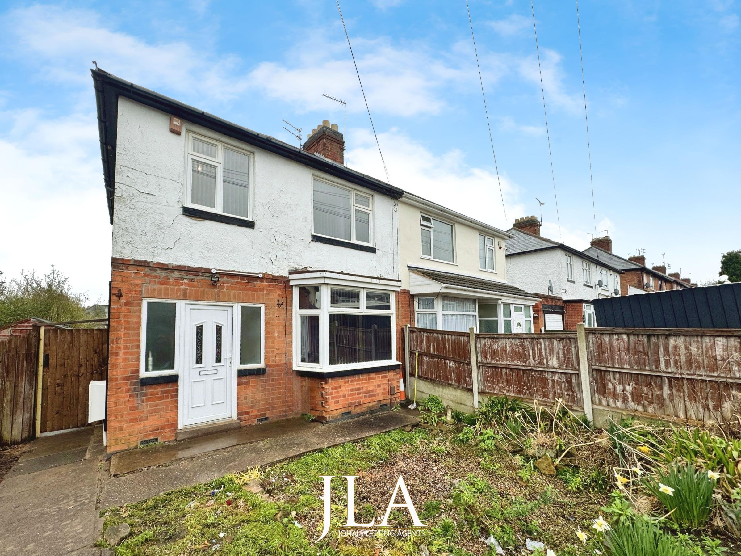 3 bed semi-detached house to rent in Houlditch Road, Leicester 0