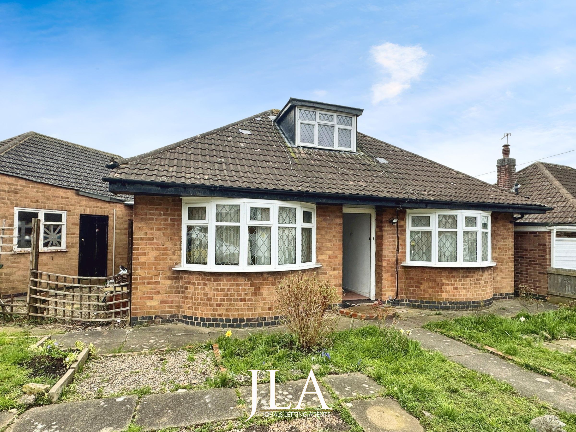 3 bed bungalow to rent in Elizabeth Drive, Leicester  - Property Image 1