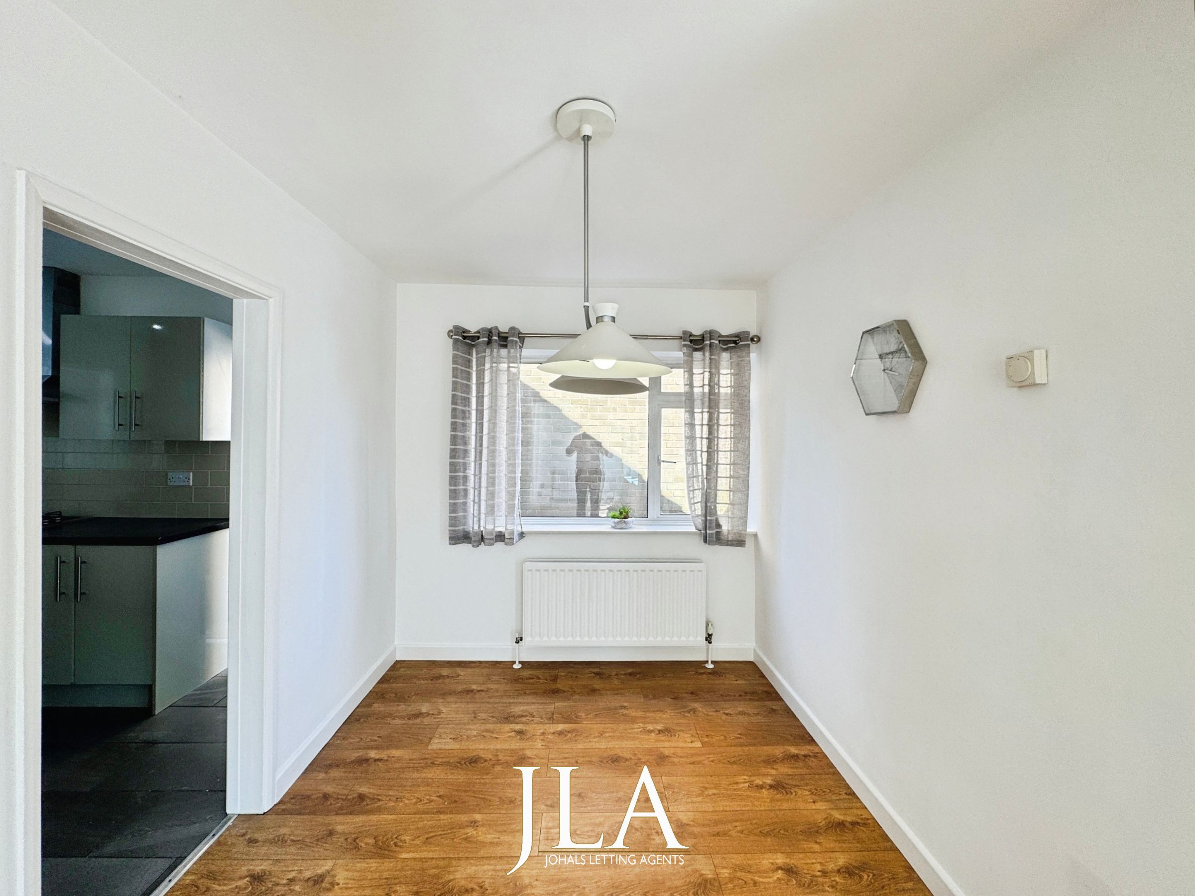 3 bed detached house to rent in Newhaven Road, Leicester  - Property Image 6