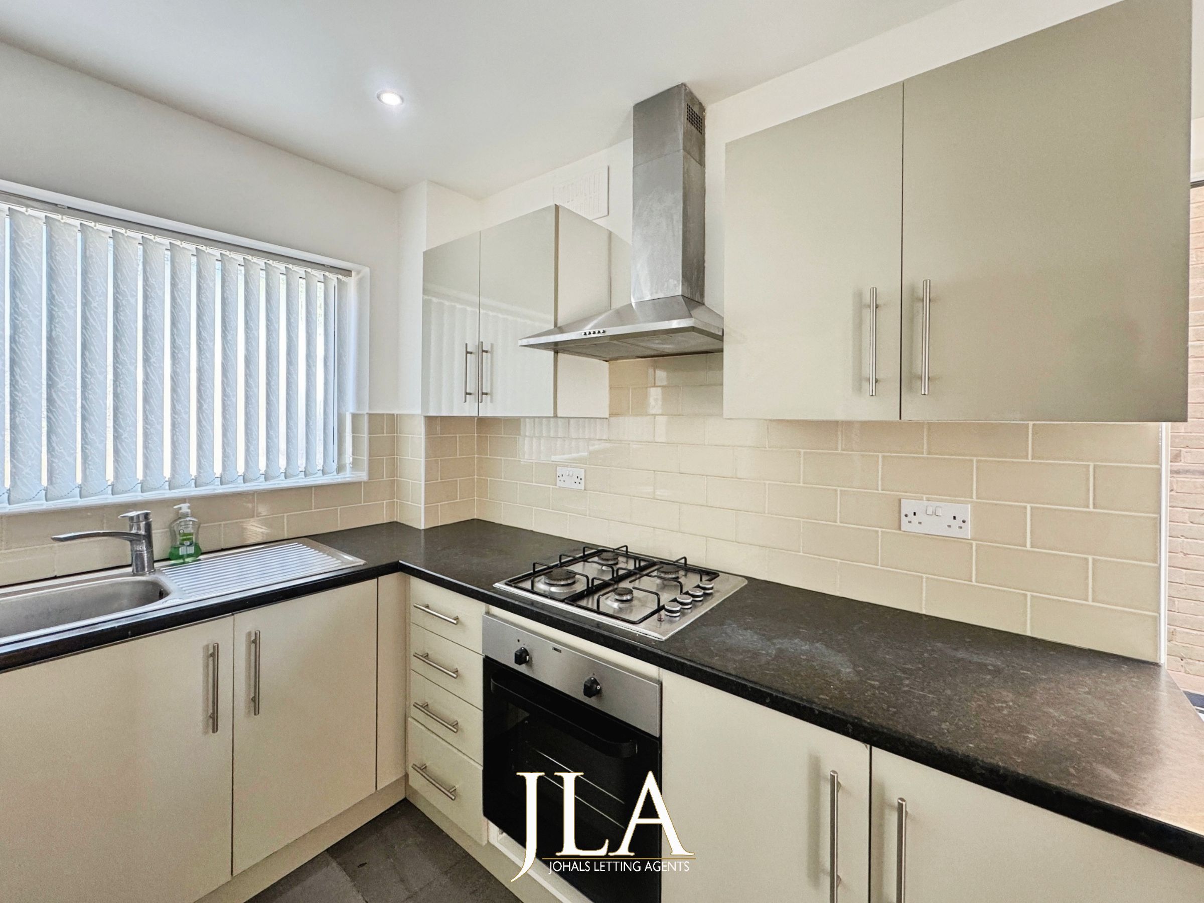 3 bed detached house to rent in Newhaven Road, Leicester  - Property Image 9
