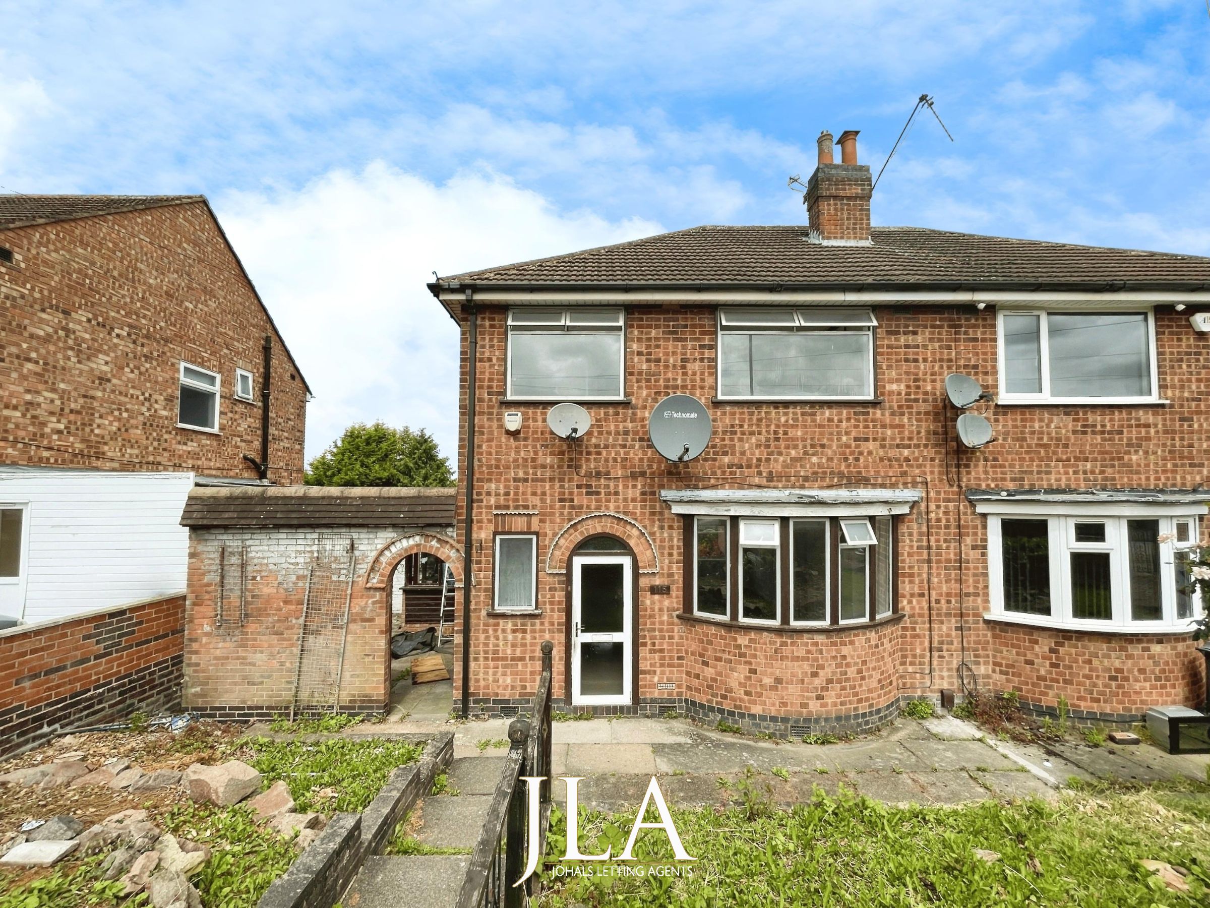 3 bed semi-detached house to rent in Heacham Drive, Leicester, LE4 