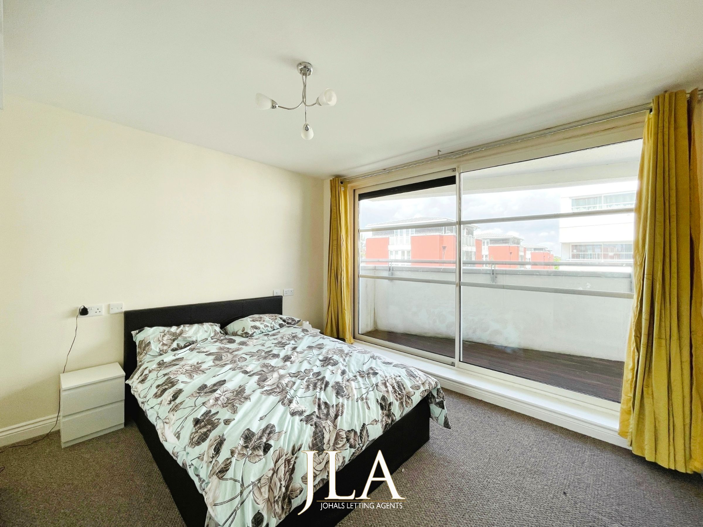 2 bed flat to rent in Watkin Road, Leicester  - Property Image 5