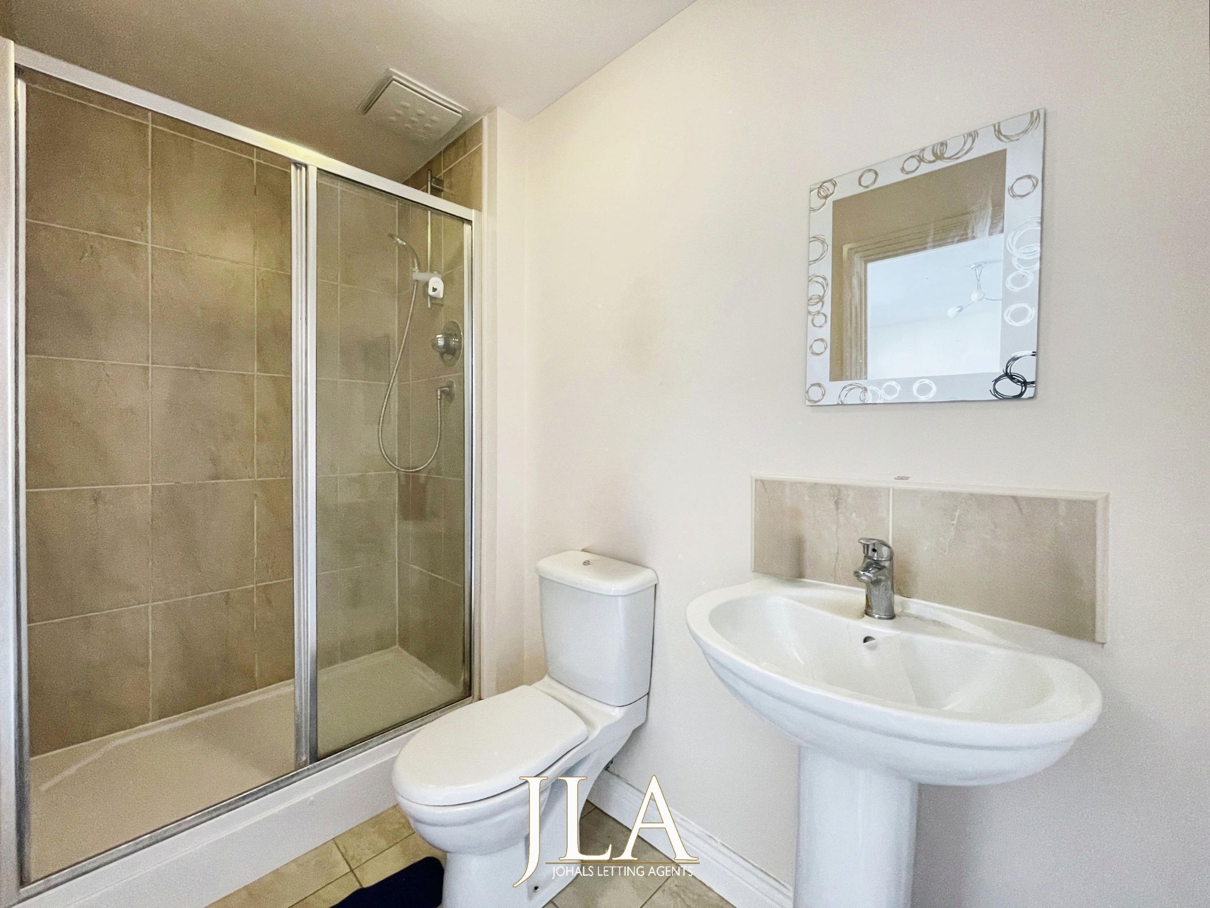 2 bed flat to rent in Watkin Road, Leicester  - Property Image 10