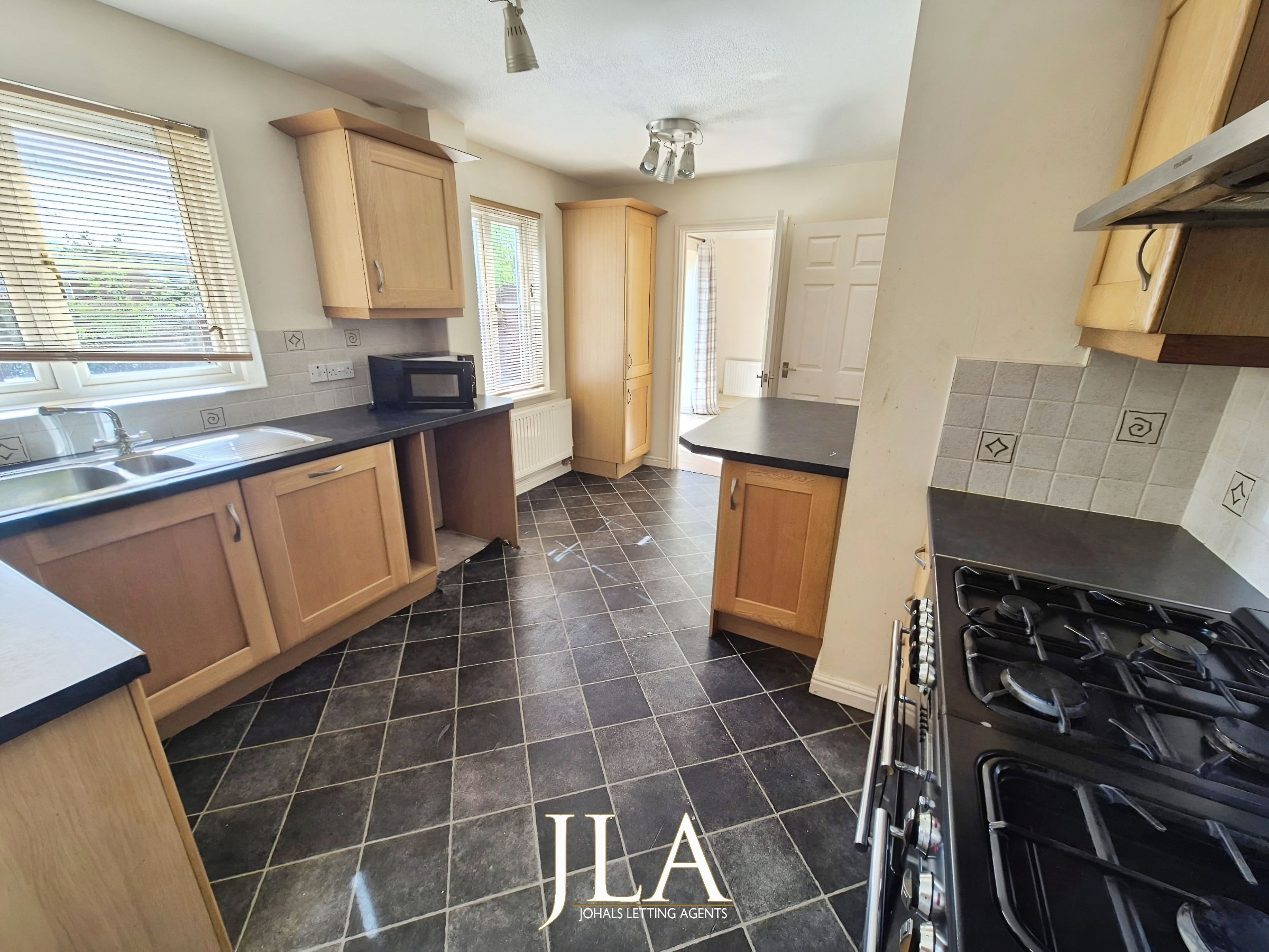 4 bed detached house to rent in Foxon Way, Leicester  - Property Image 6
