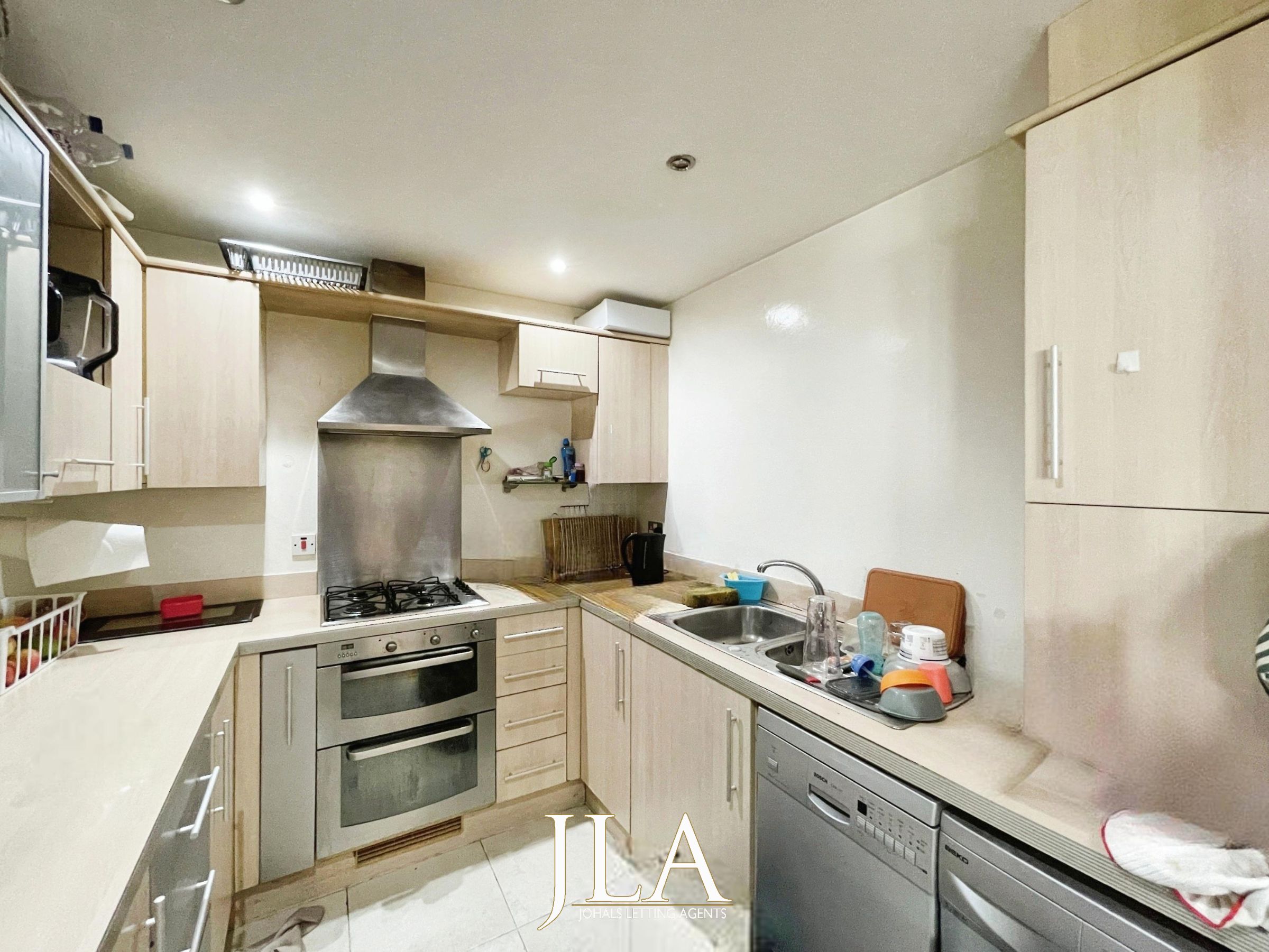 2 bed flat to rent in Watkin Road, Leicester  - Property Image 9