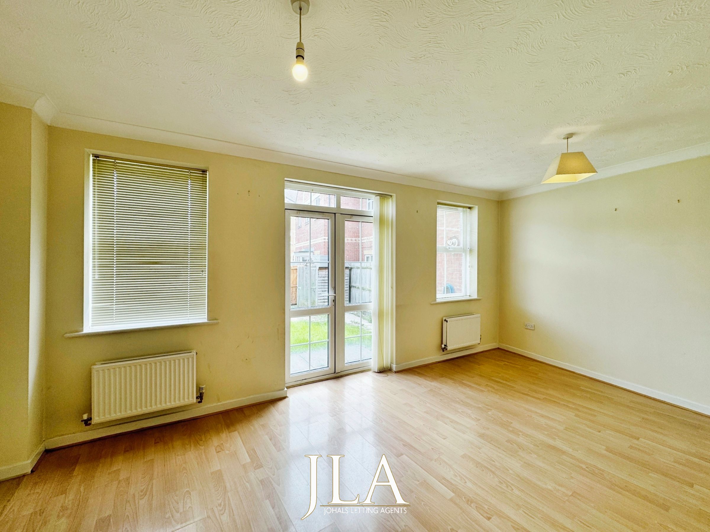 5 bed terraced house to rent in Larchmont Road, Leicester  - Property Image 3