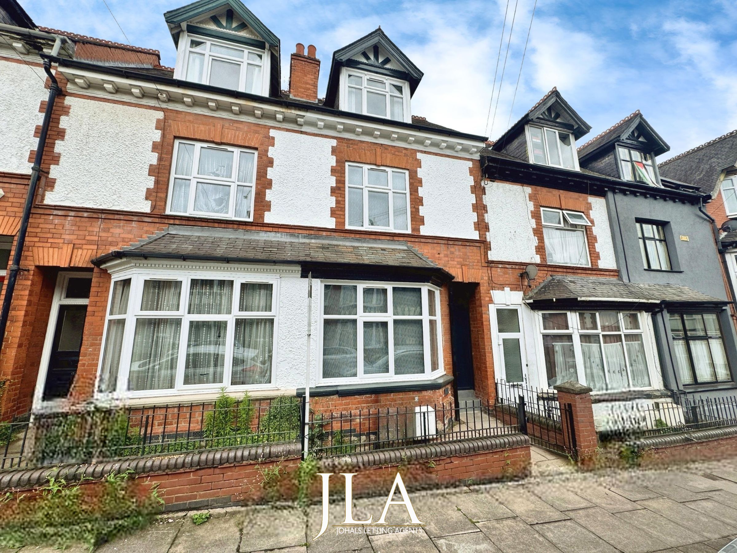 5 bed terraced house to rent in Chaucer Street, Leicester, LE2 