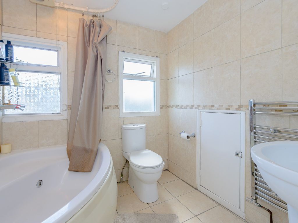 5 bed detached house to rent in Loughborough Road, Leicester  - Property Image 18