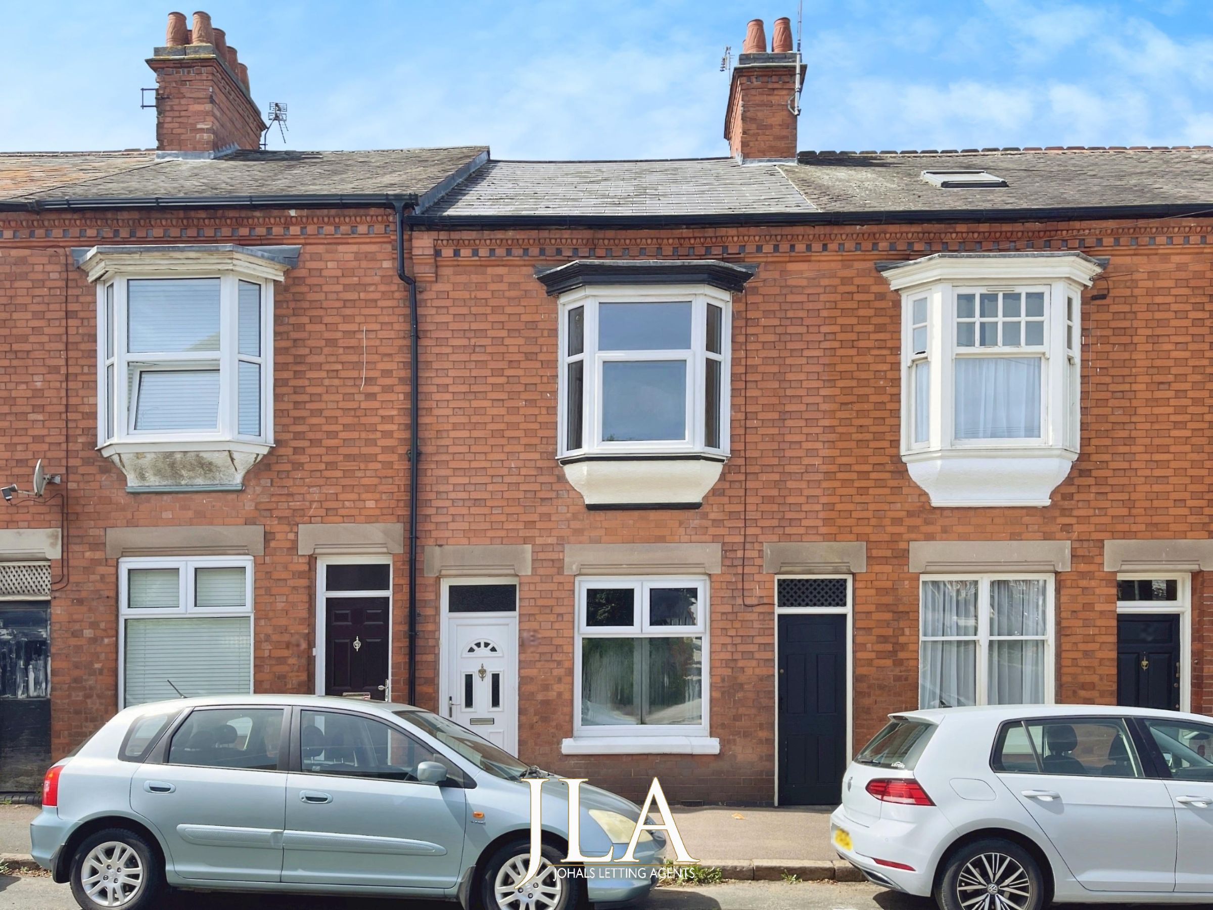 2 bed terraced house to rent in Sandhurst Street, Leicester 0