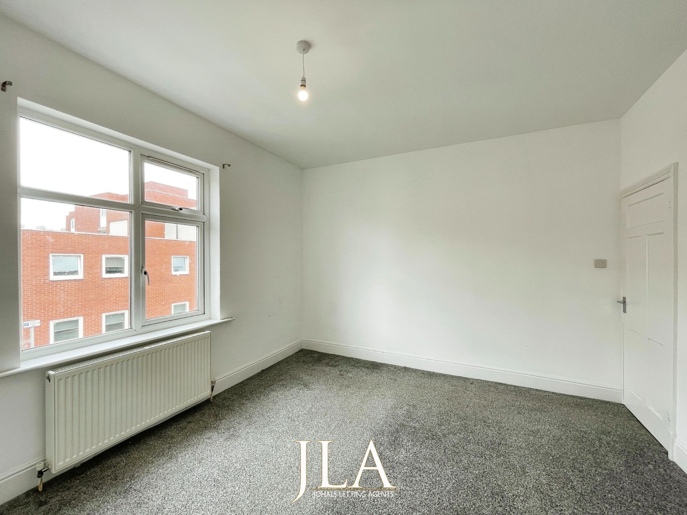 2 bed terraced house to rent in Jarrom Street, Leicester 8