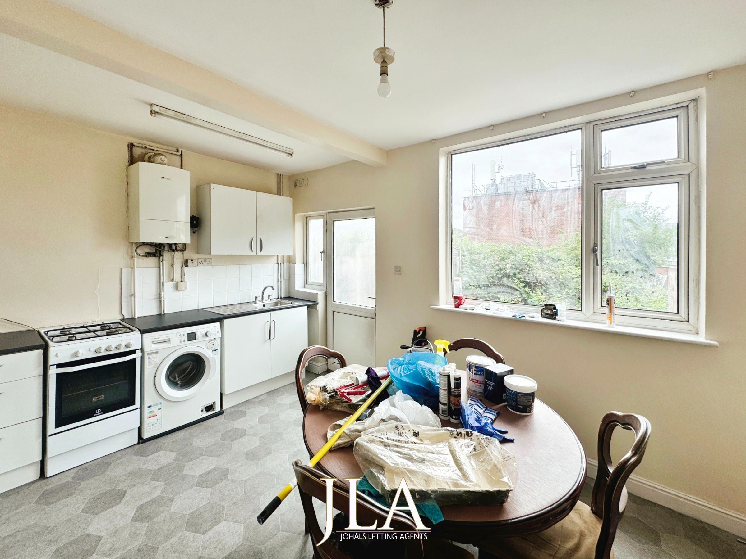 3 bed terraced house to rent in Checketts Close, Leicester  - Property Image 6