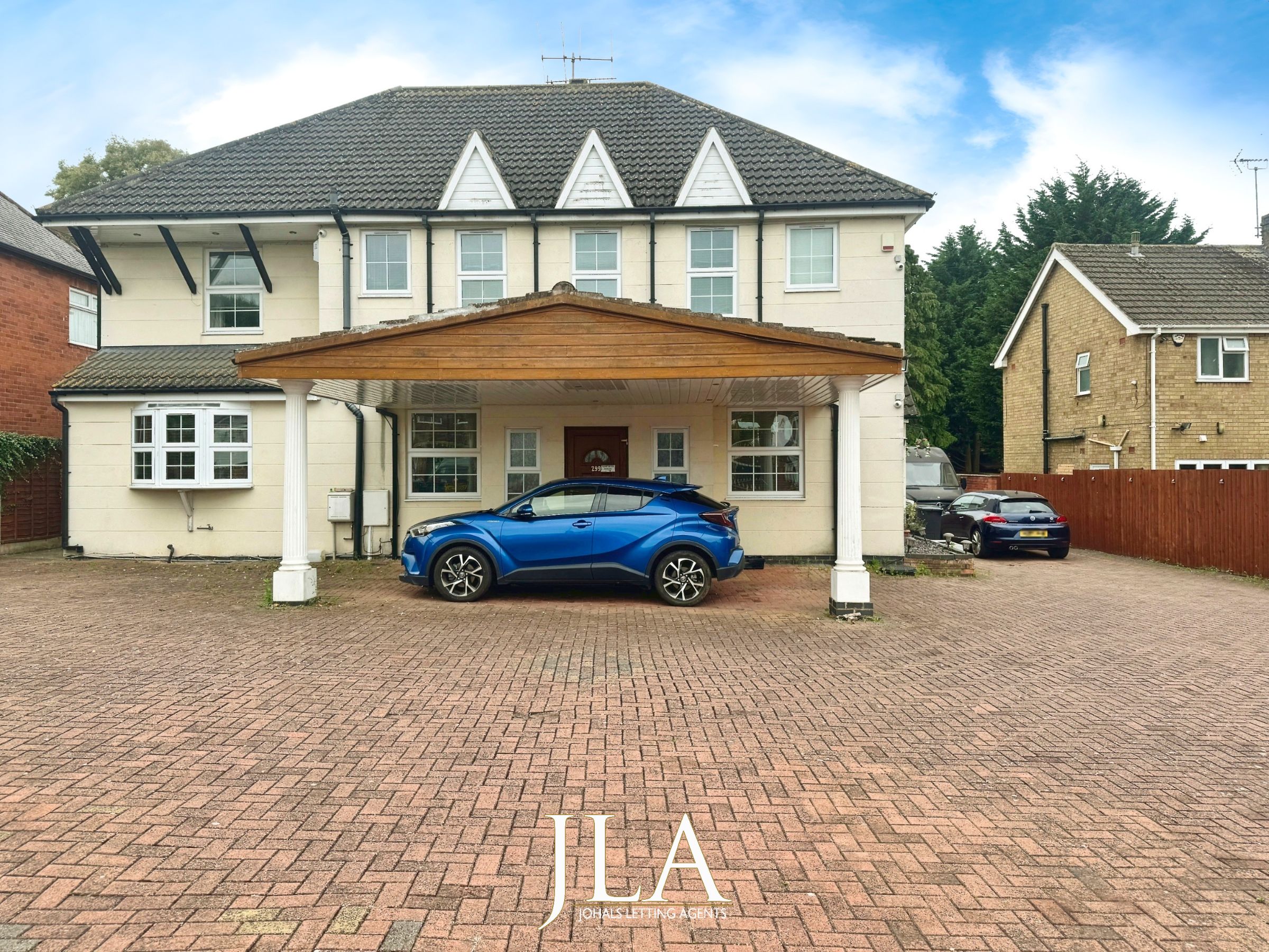 7 bed detached house to rent in Scraptoft Lane, Leicester, LE5 