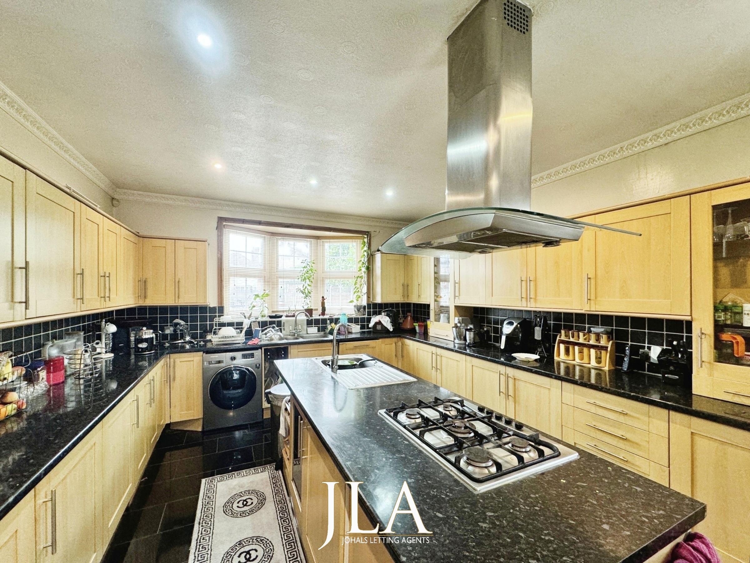 7 bed detached house to rent in Scraptoft Lane, Leicester  - Property Image 8