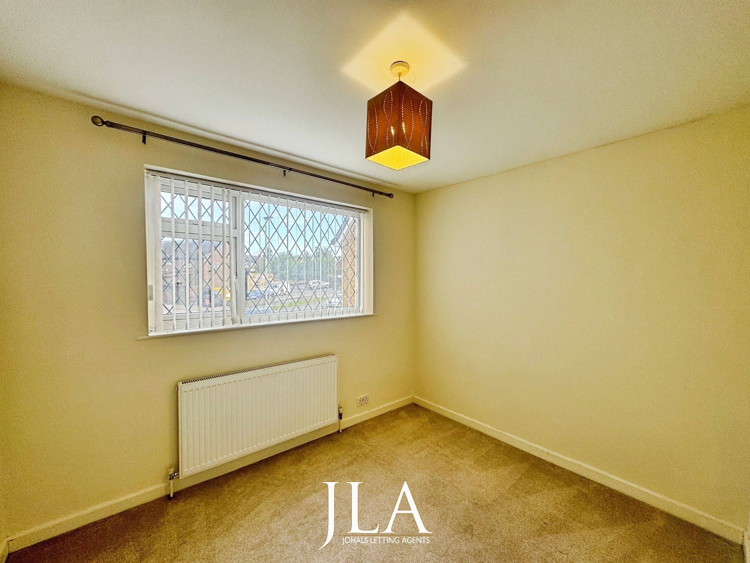 3 bed detached house to rent in Park Rise, Leicester  - Property Image 10