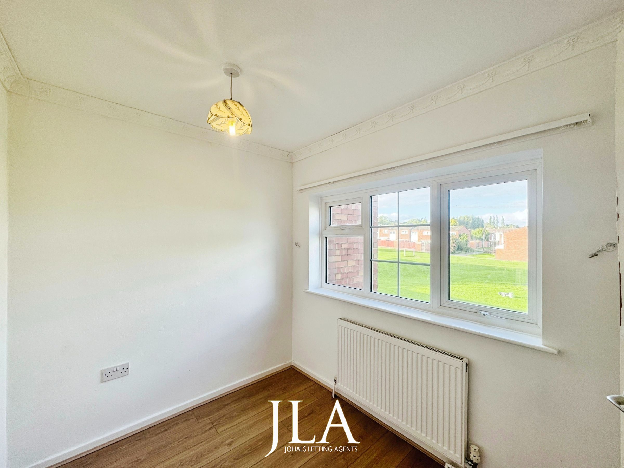 3 bed terraced house to rent in Langley Walk, Leicester  - Property Image 12