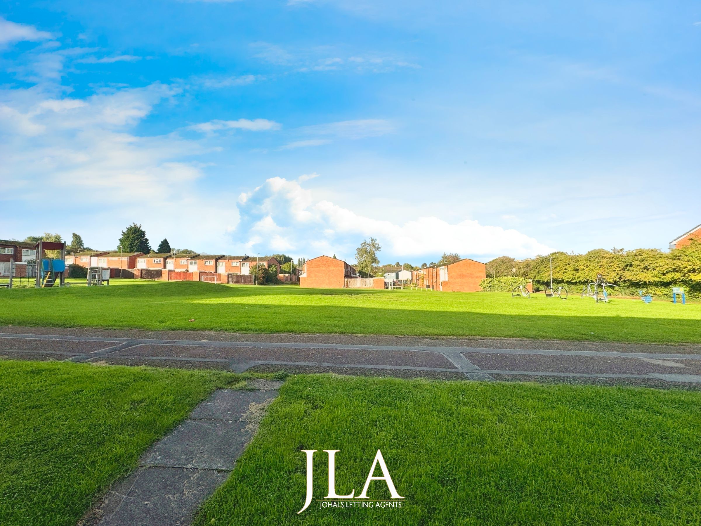 3 bed terraced house to rent in Langley Walk, Leicester  - Property Image 17