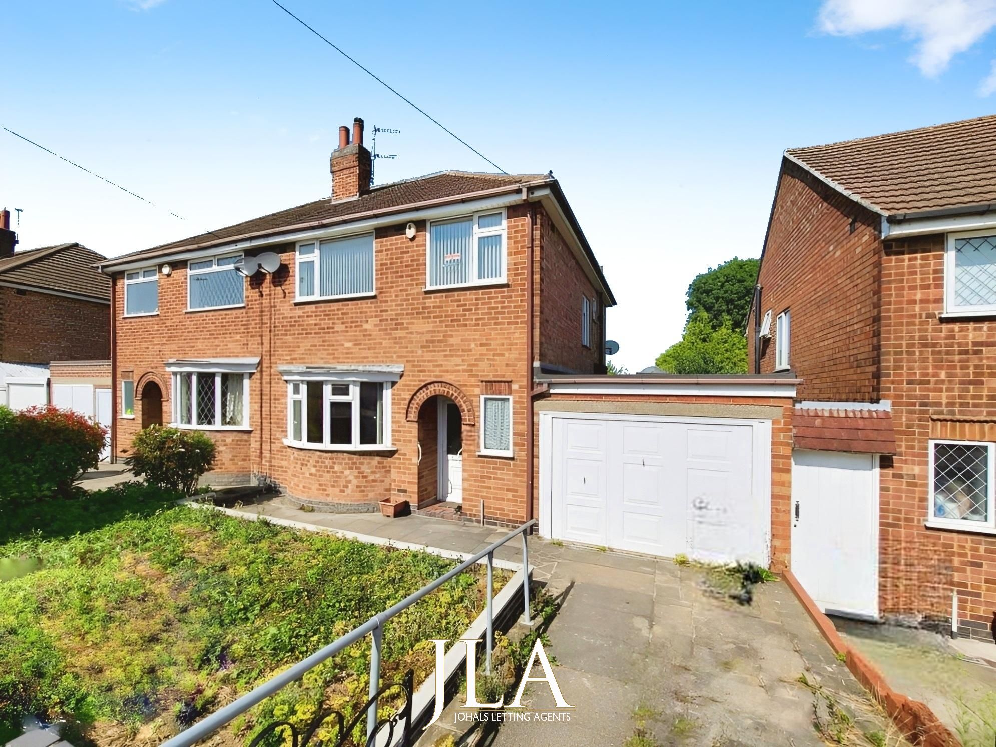 3 bed semi-detached house to rent in Heacham Drive, Leicester 0