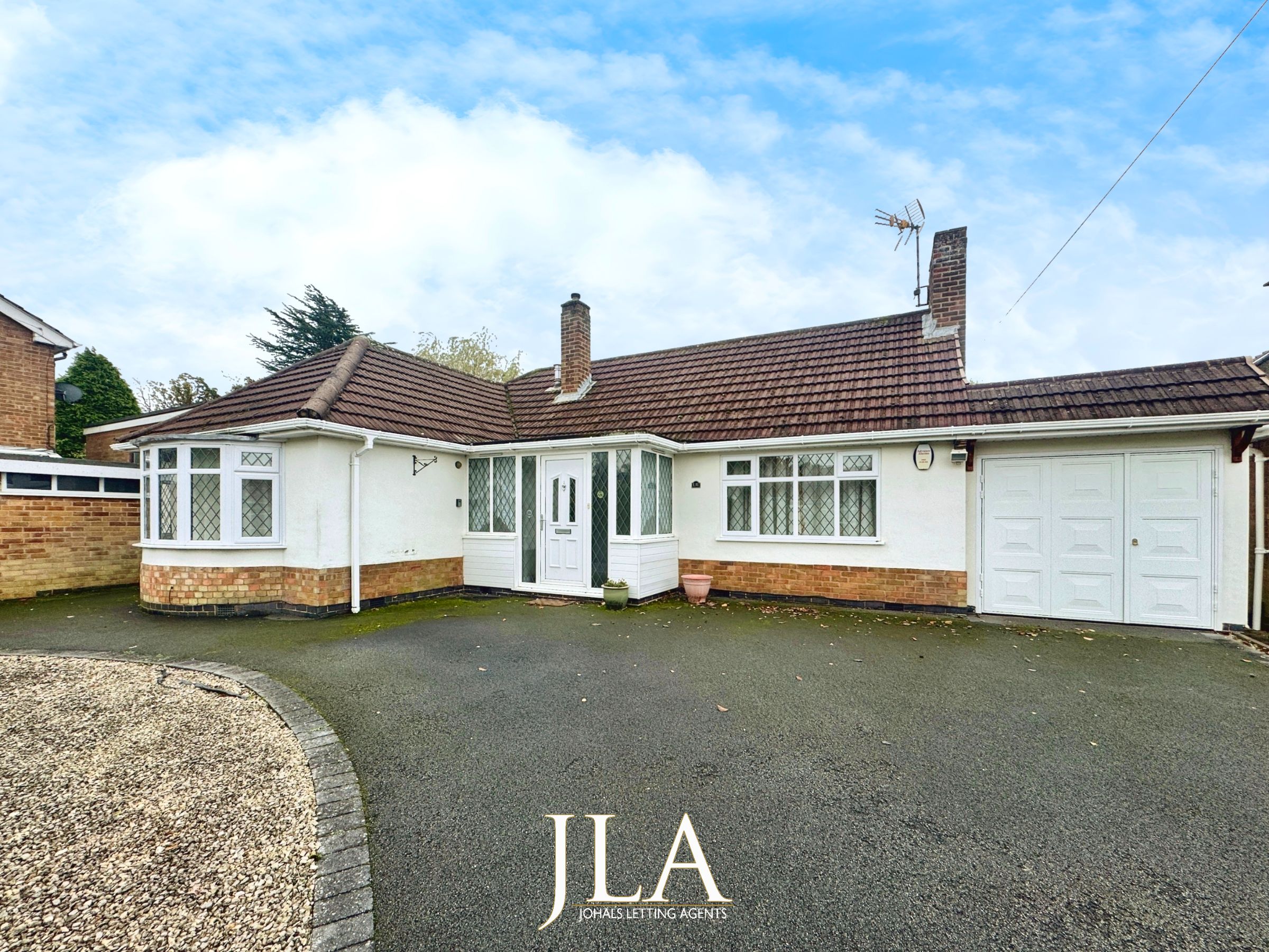 2 bed bungalow to rent in Davenport Road, Leicester  - Property Image 1