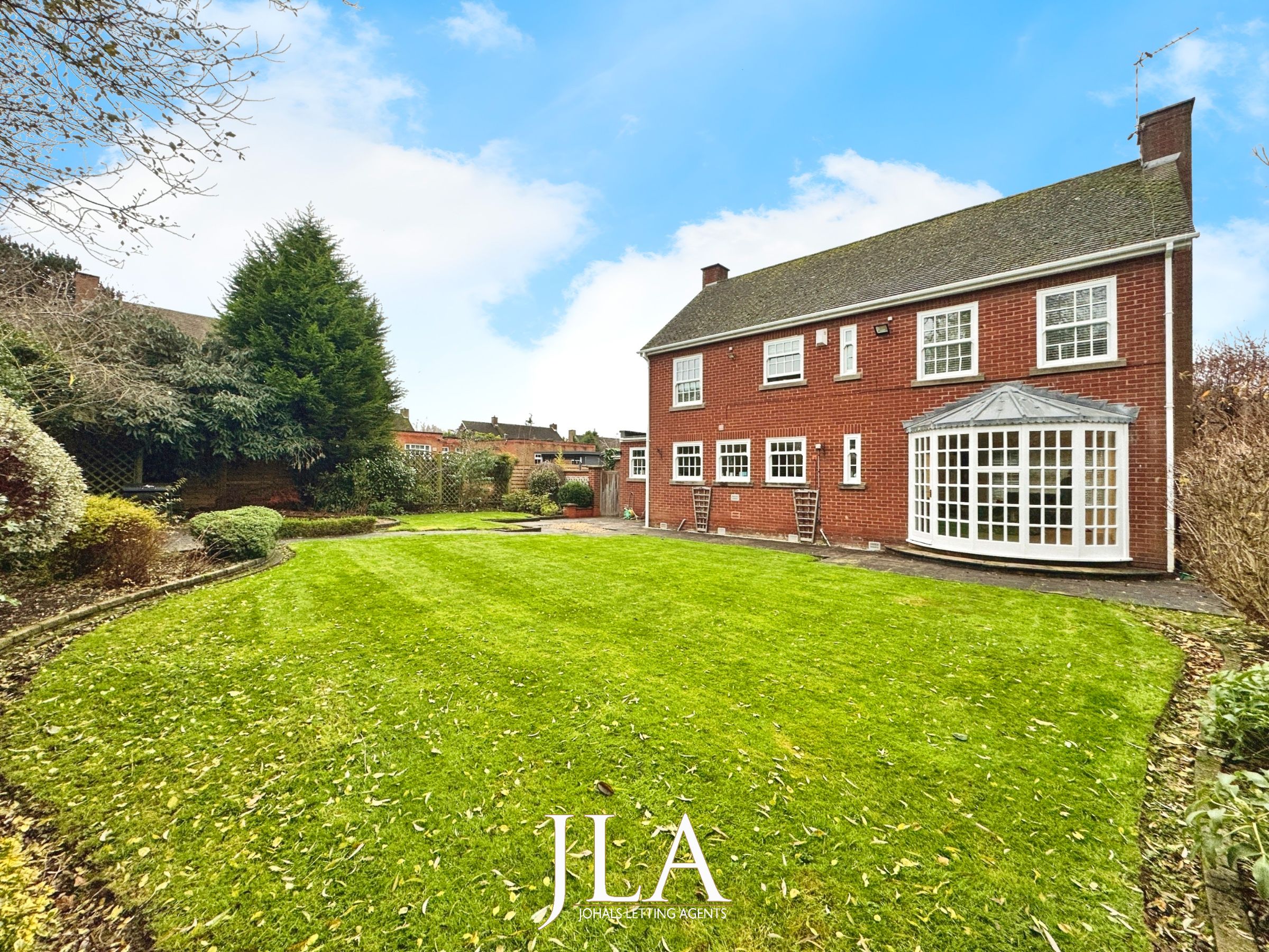 4 bed detached house to rent in Cranborne Gardens, Leicester  - Property Image 4