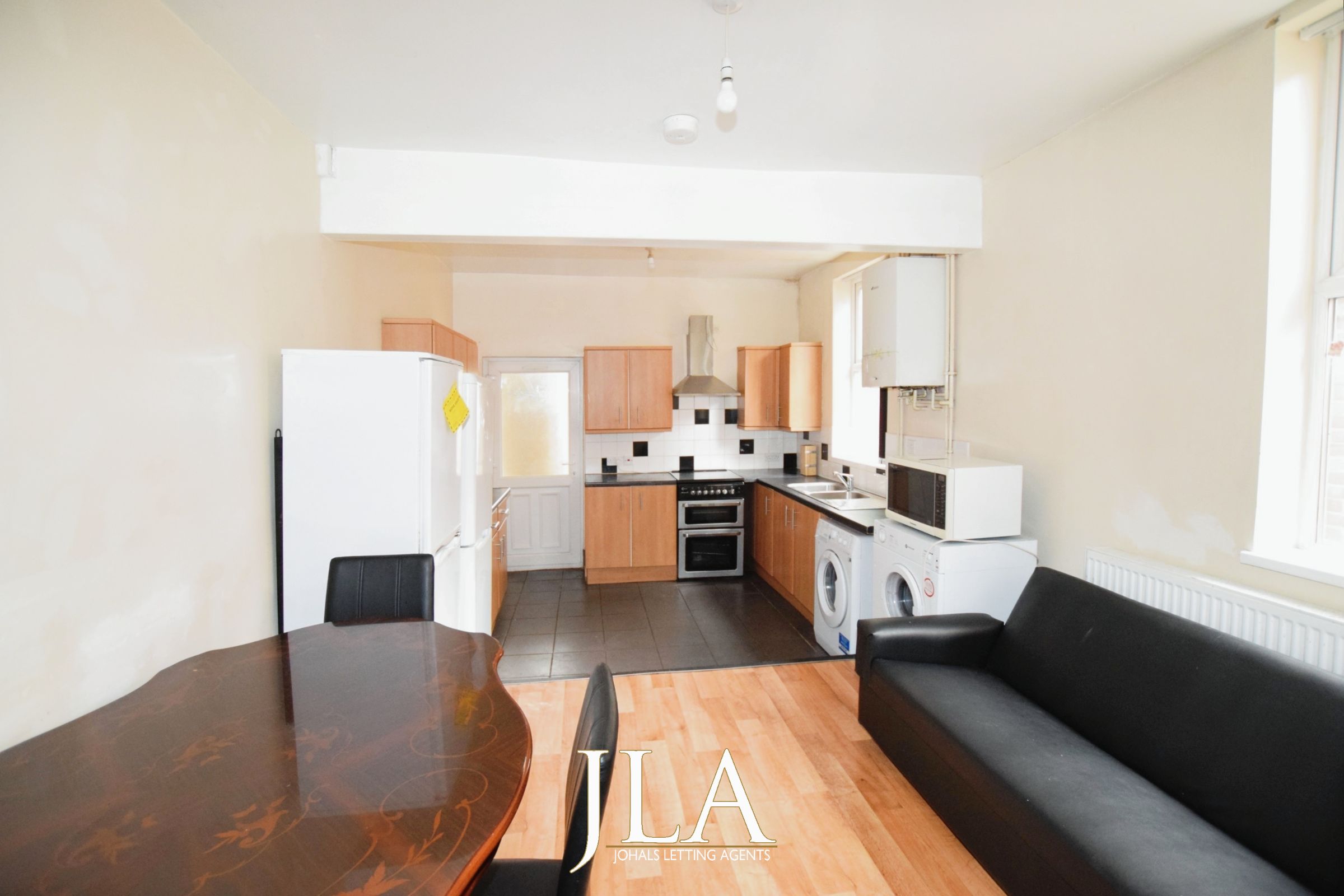 7 bed terraced house to rent in Seymour Street, Leicester  - Property Image 4