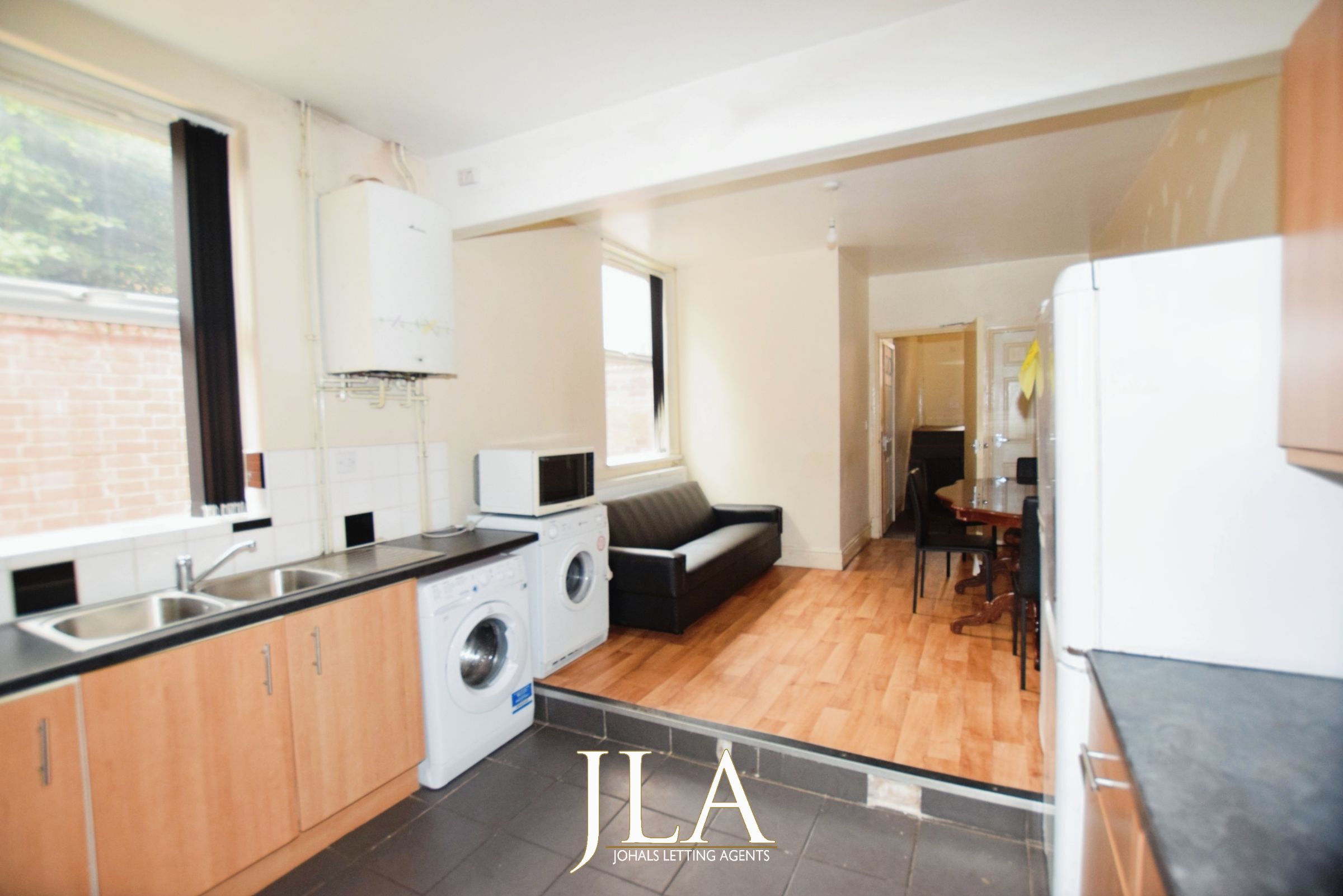 7 bed terraced house to rent in Seymour Street, Leicester 4