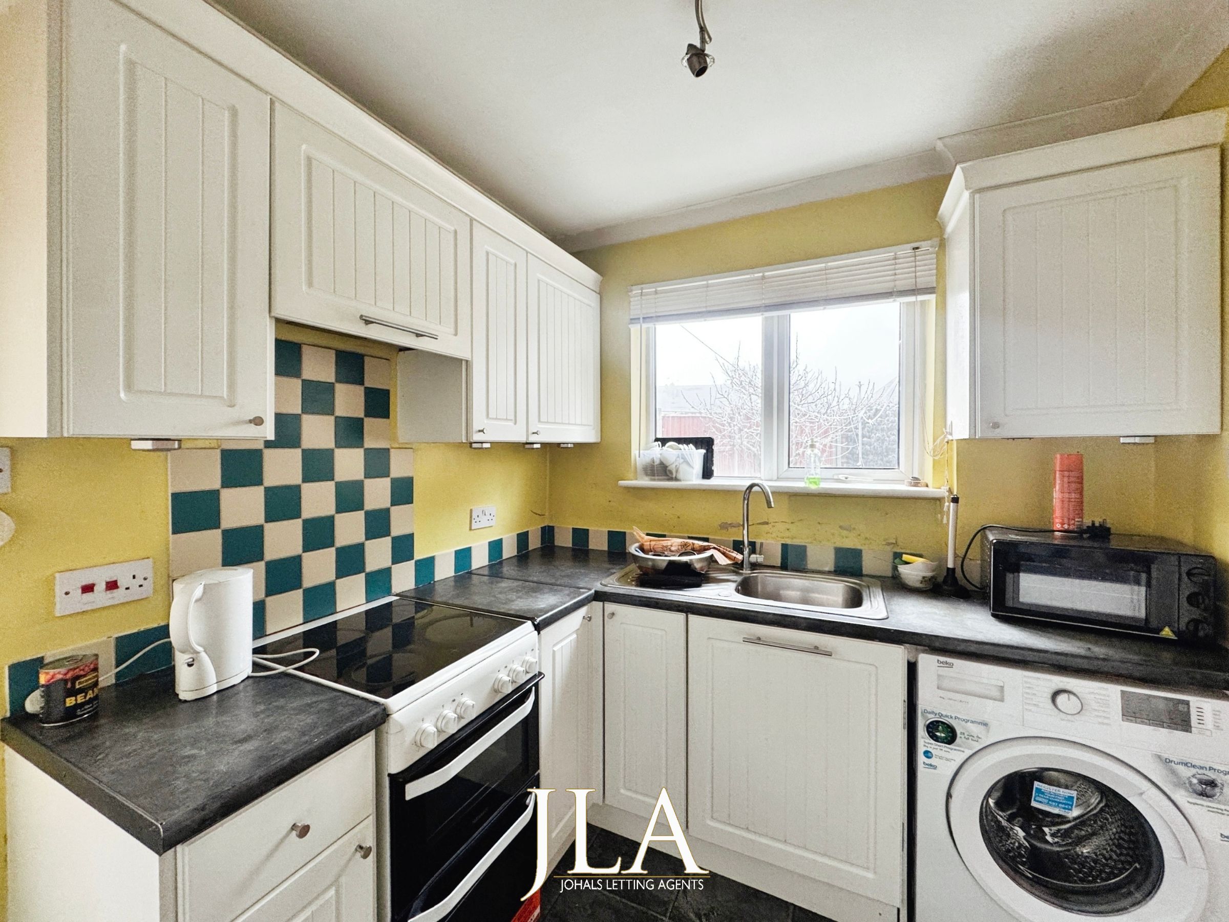 3 bed semi-detached house to rent in Abbey Lane, Leicester  - Property Image 3